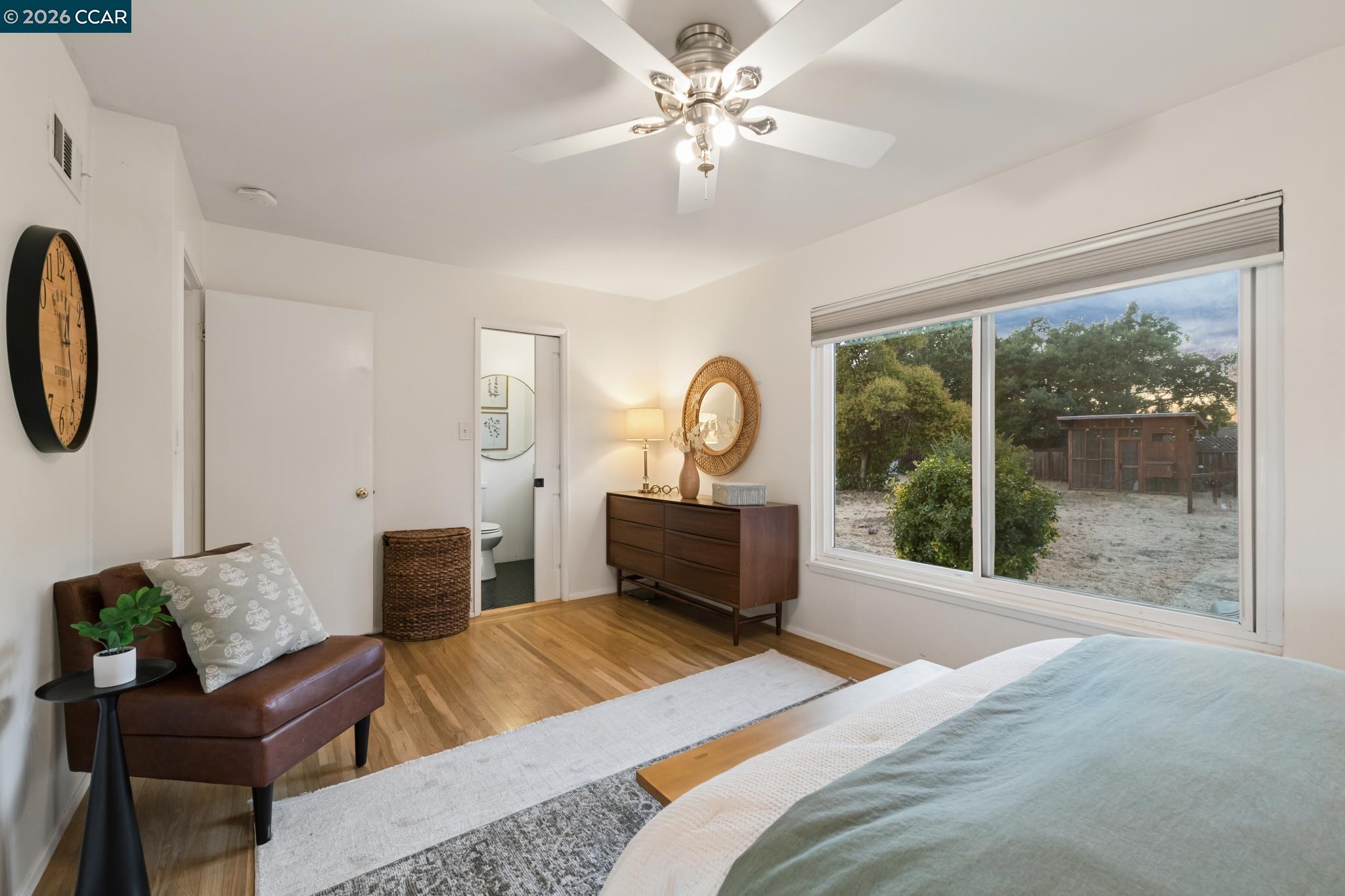 1243 Davis Ave.
