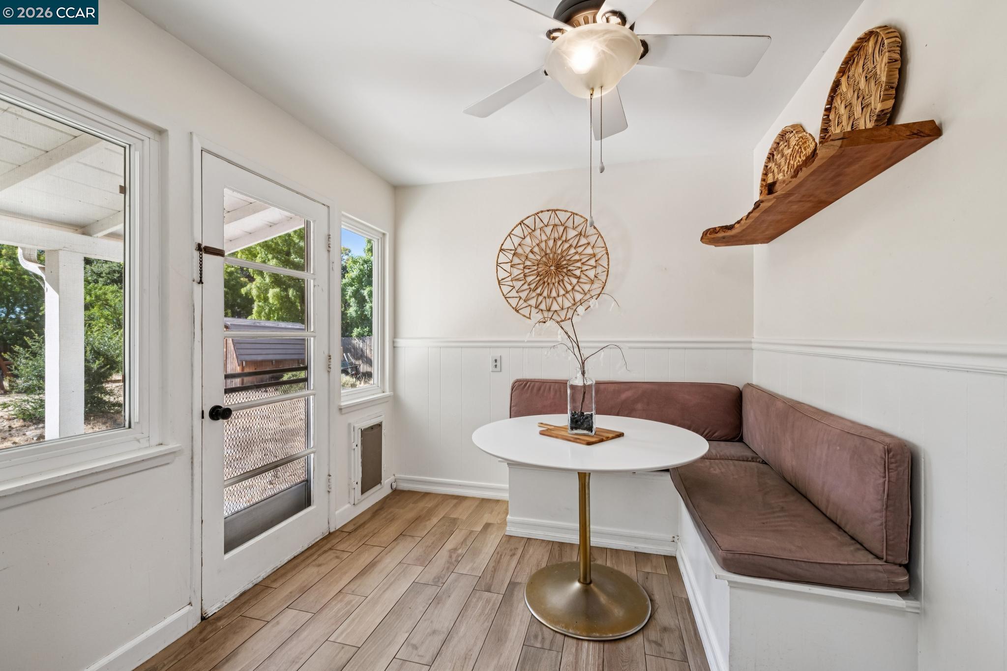 1243 Davis Ave.