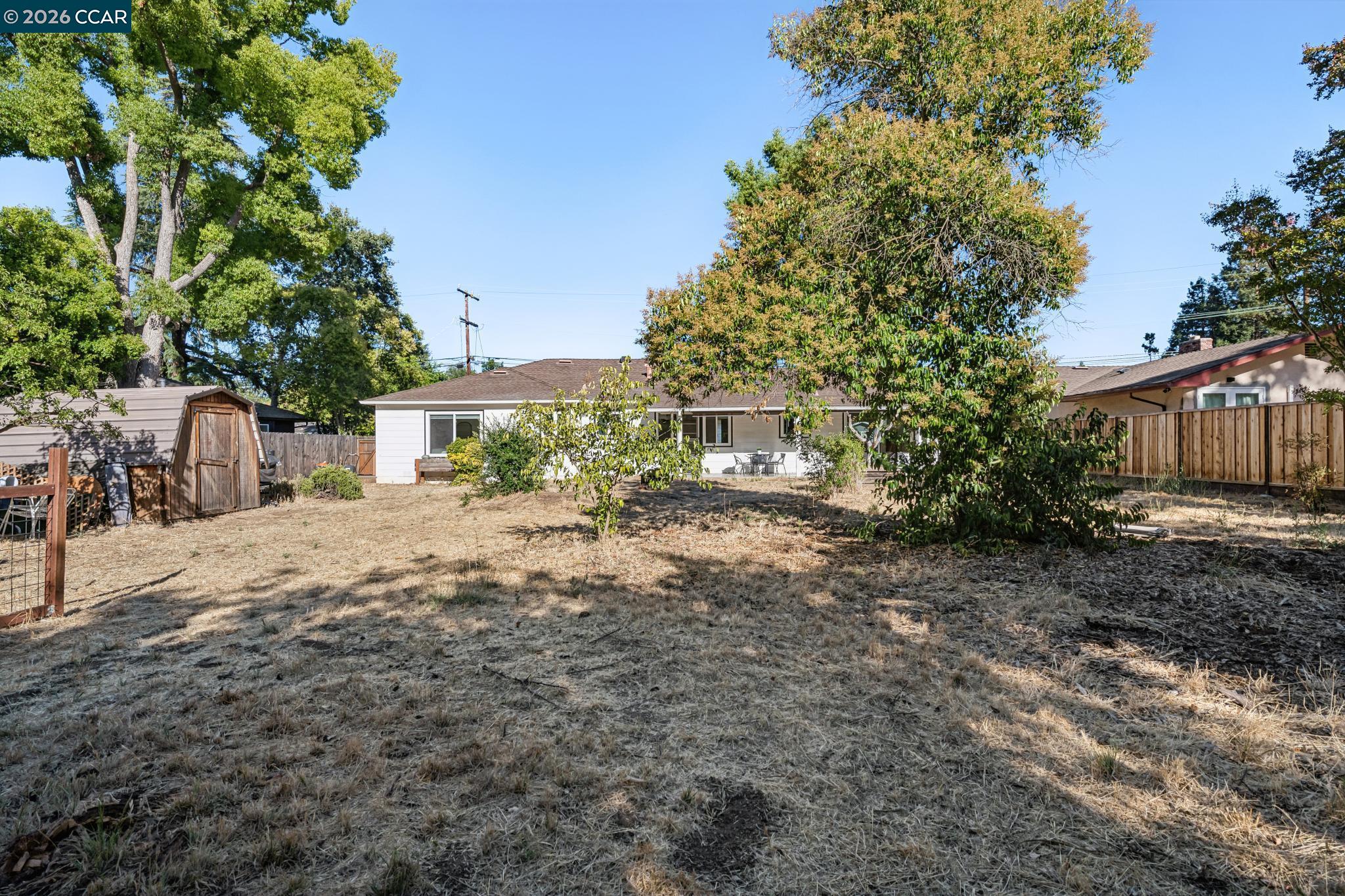 1243 Davis Ave.