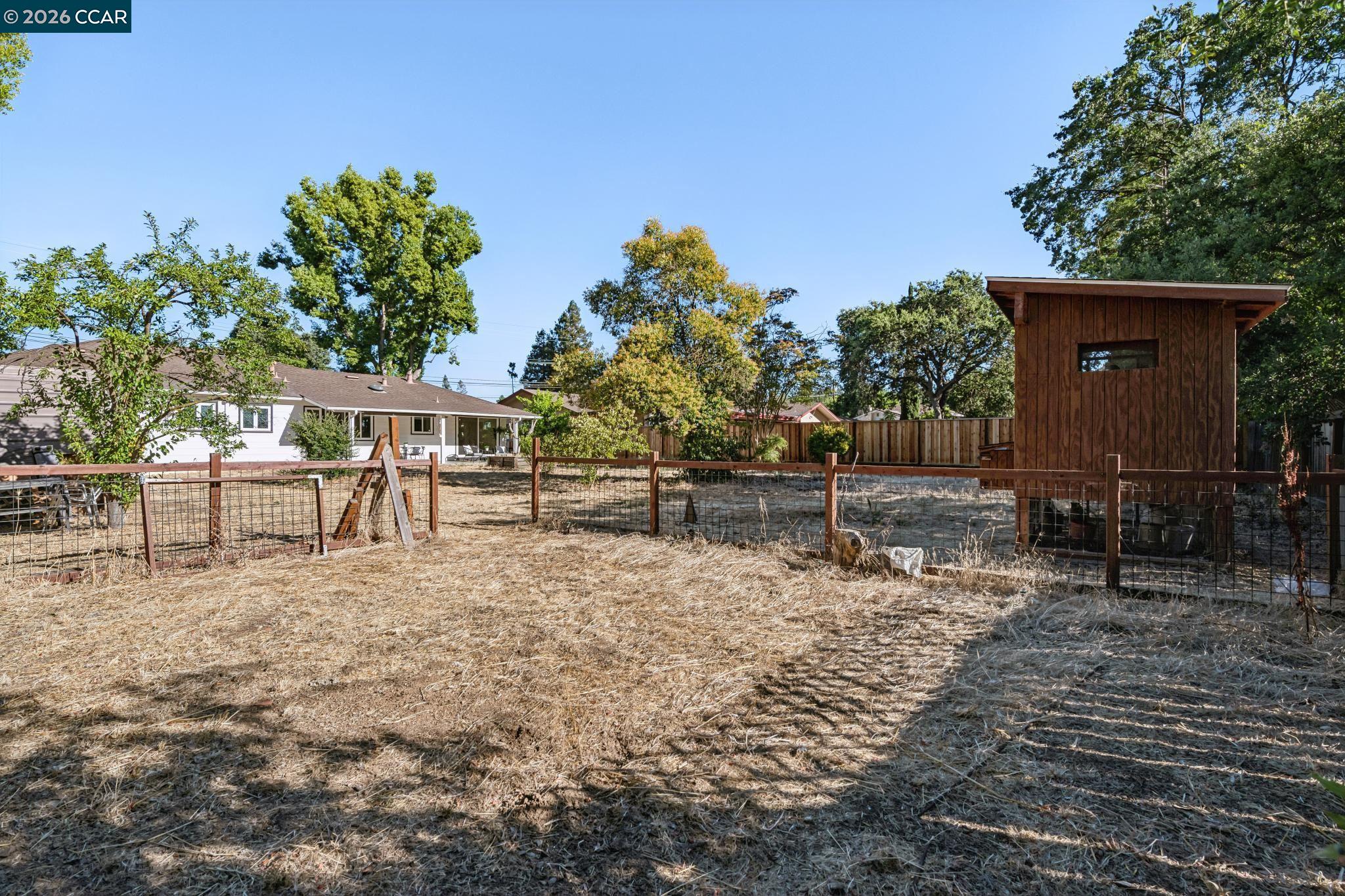 1243 Davis Ave.