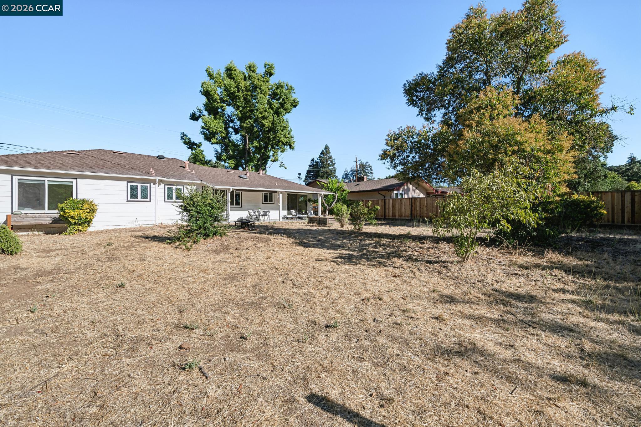 1243 Davis Ave.