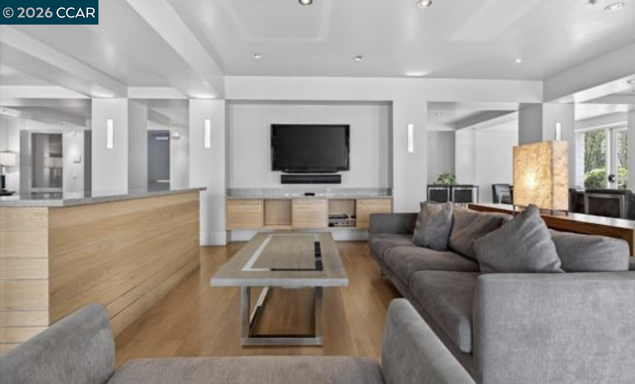 1655 N California Blvd # 227