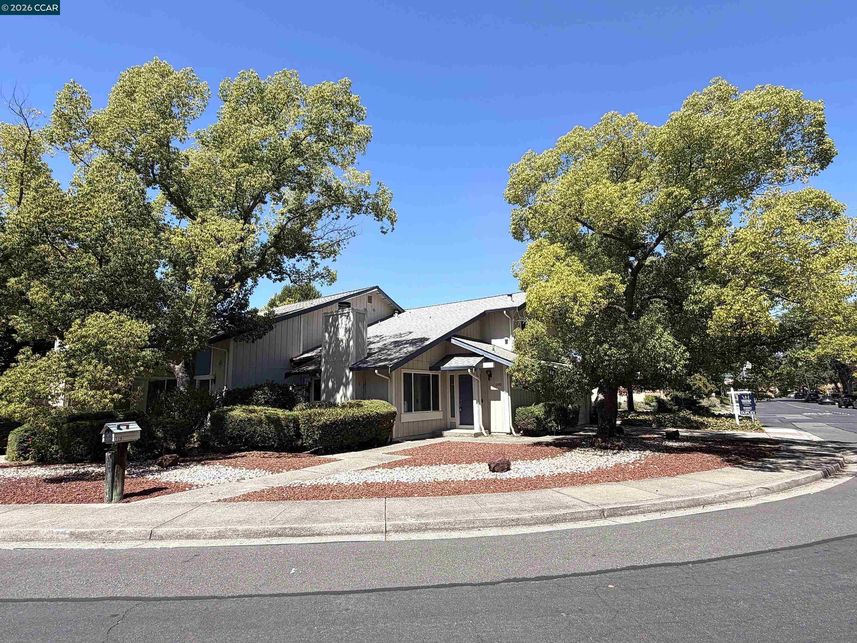 1299 Sheppard Ct