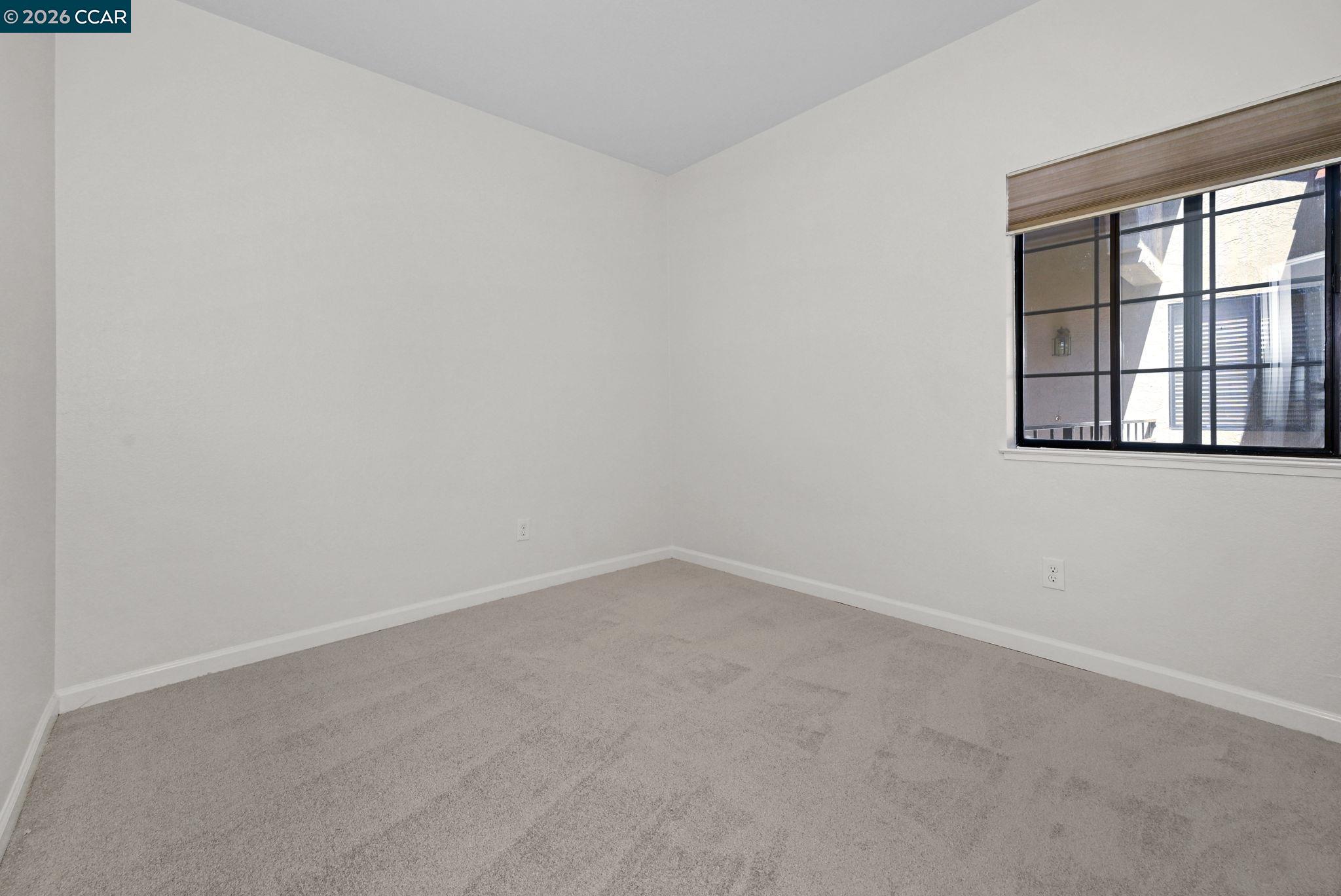 5012 Lakeview Dr. #201