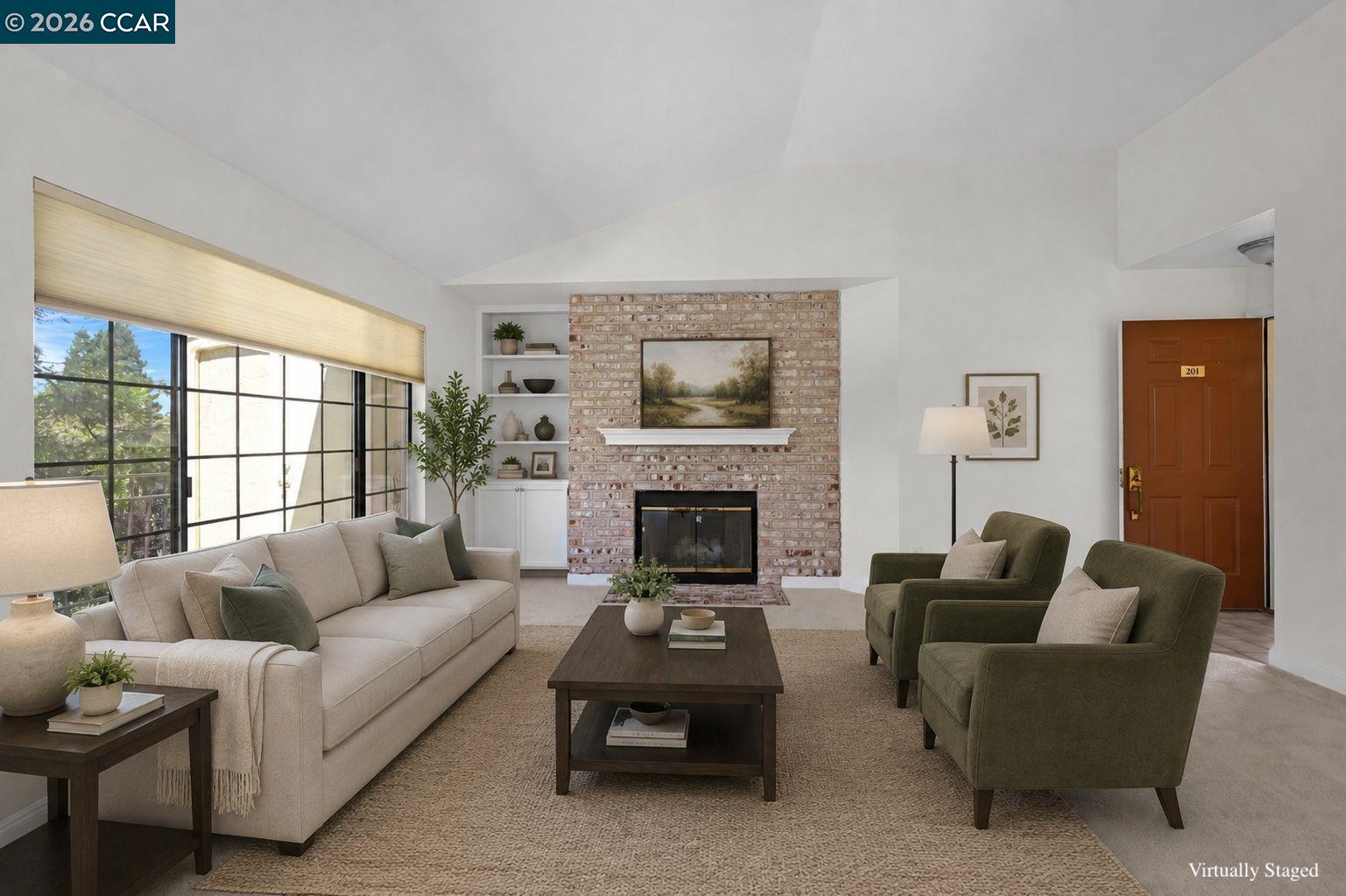 5012 Lakeview Dr. #201