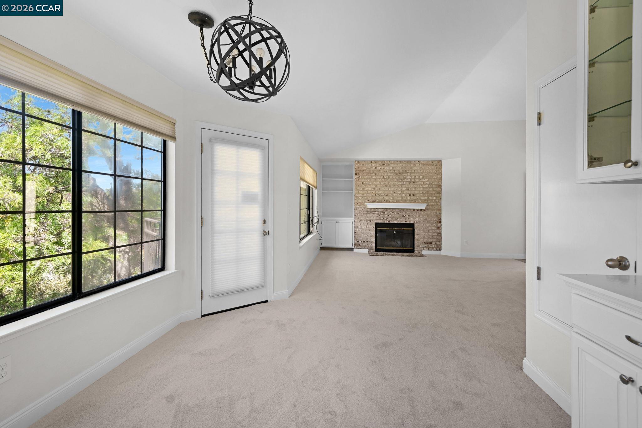 5012 Lakeview Dr. #201