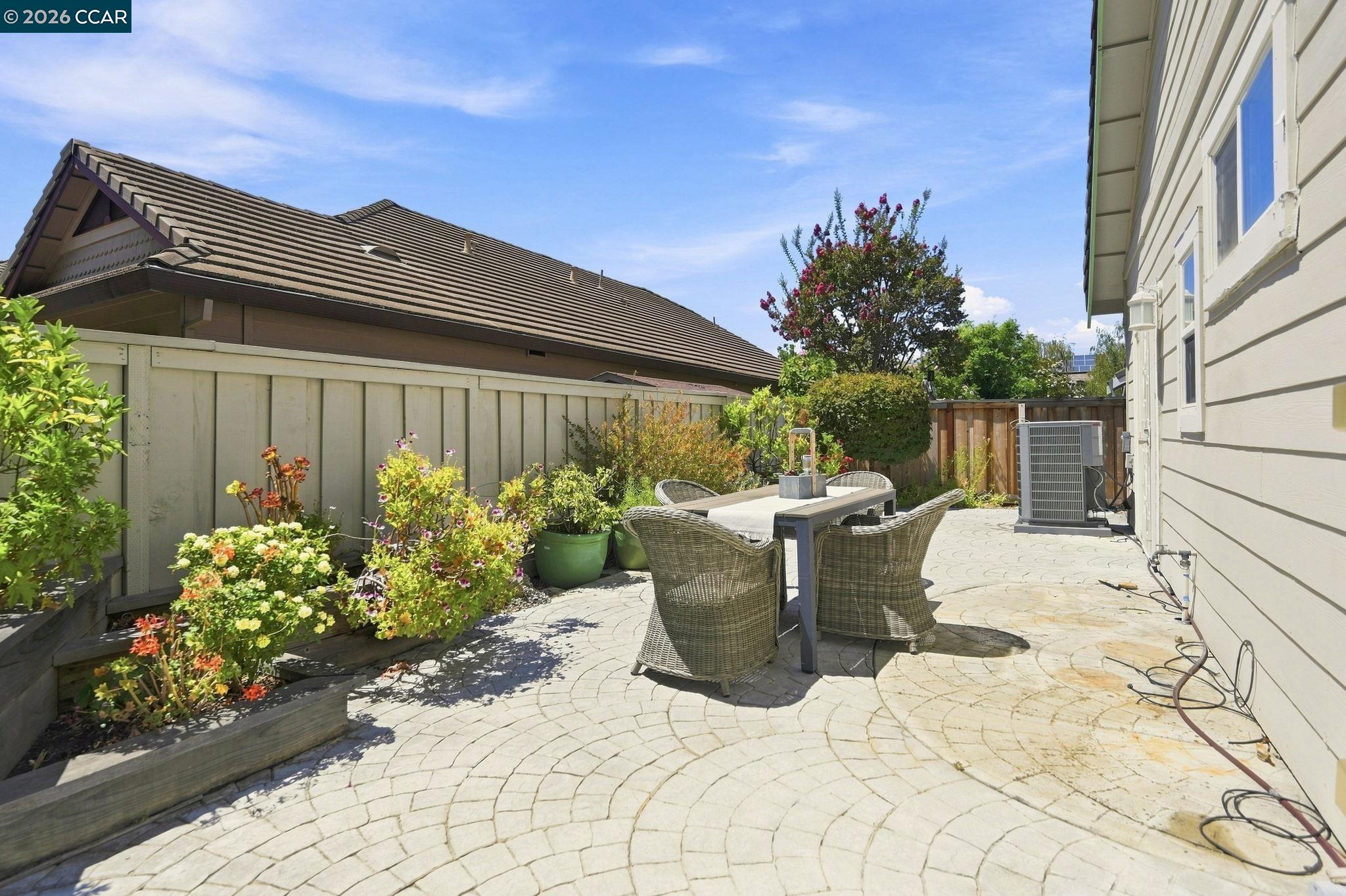 102 Gold Rush Court