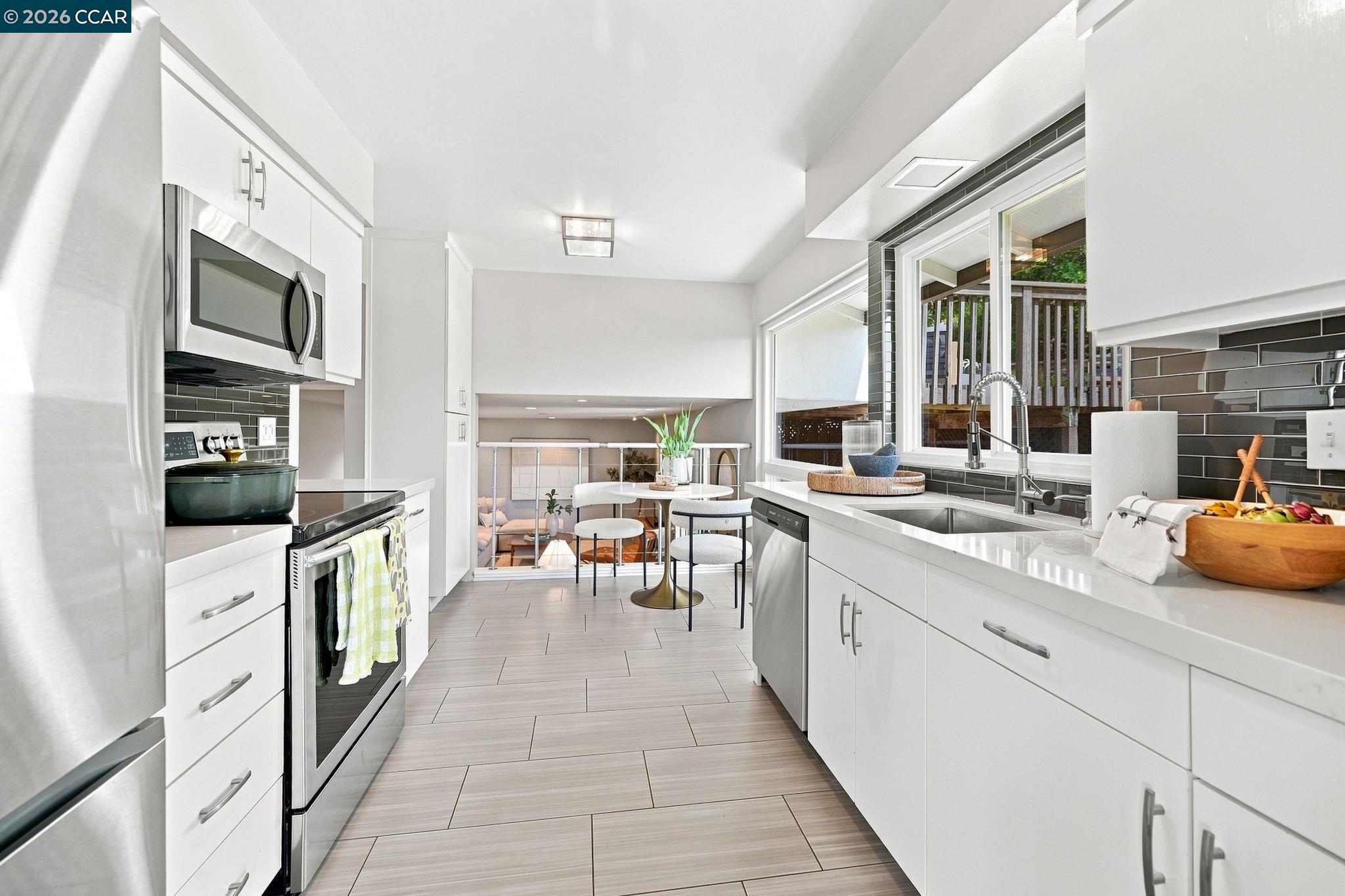 566 Webster Dr
