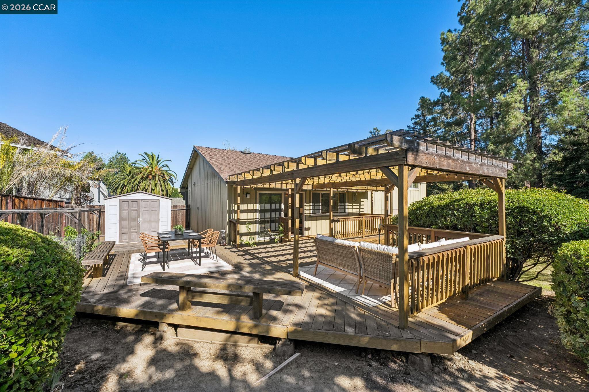 41 Burnham Ct