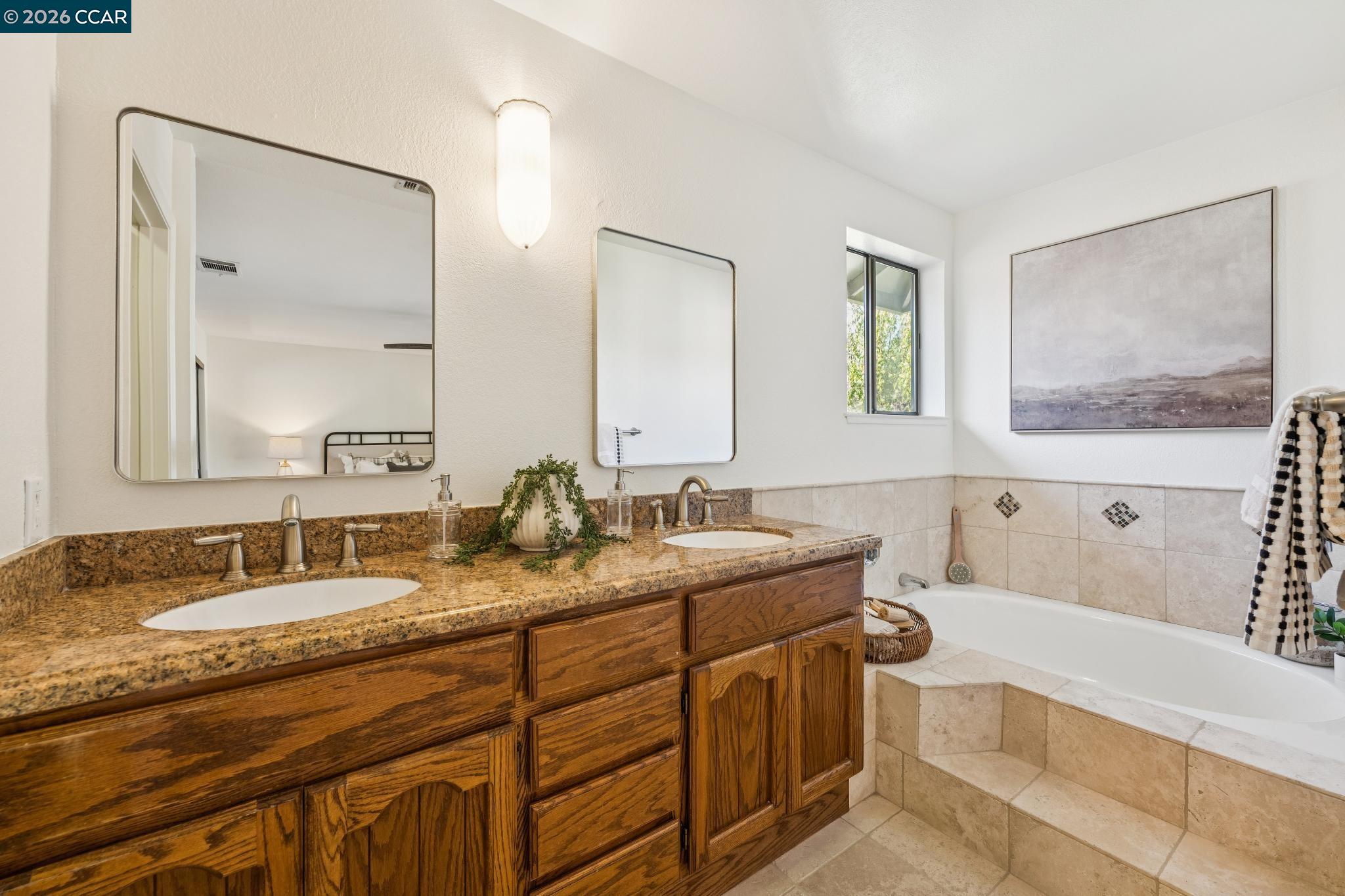 41 Burnham Ct
