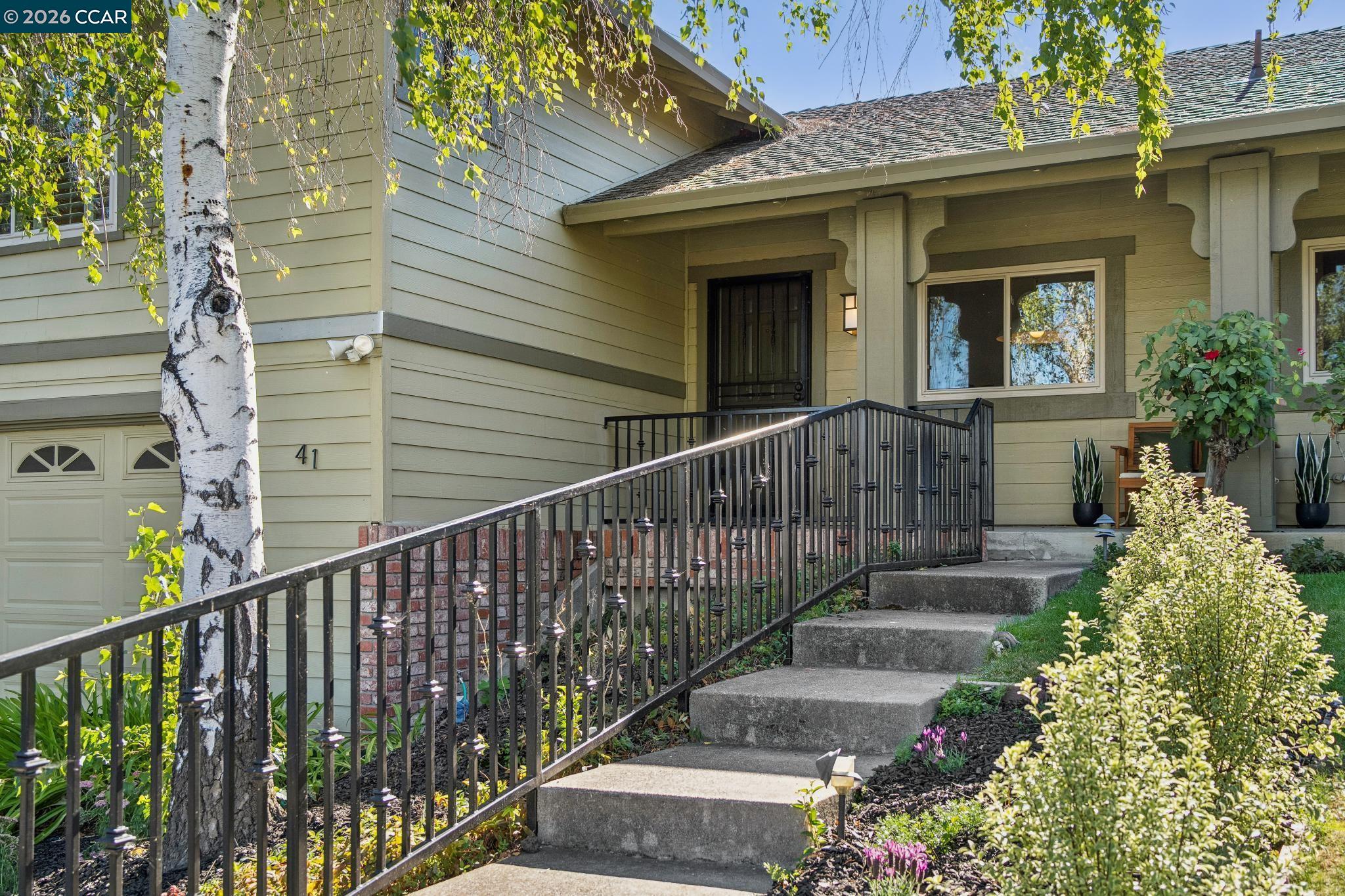 41 Burnham Ct