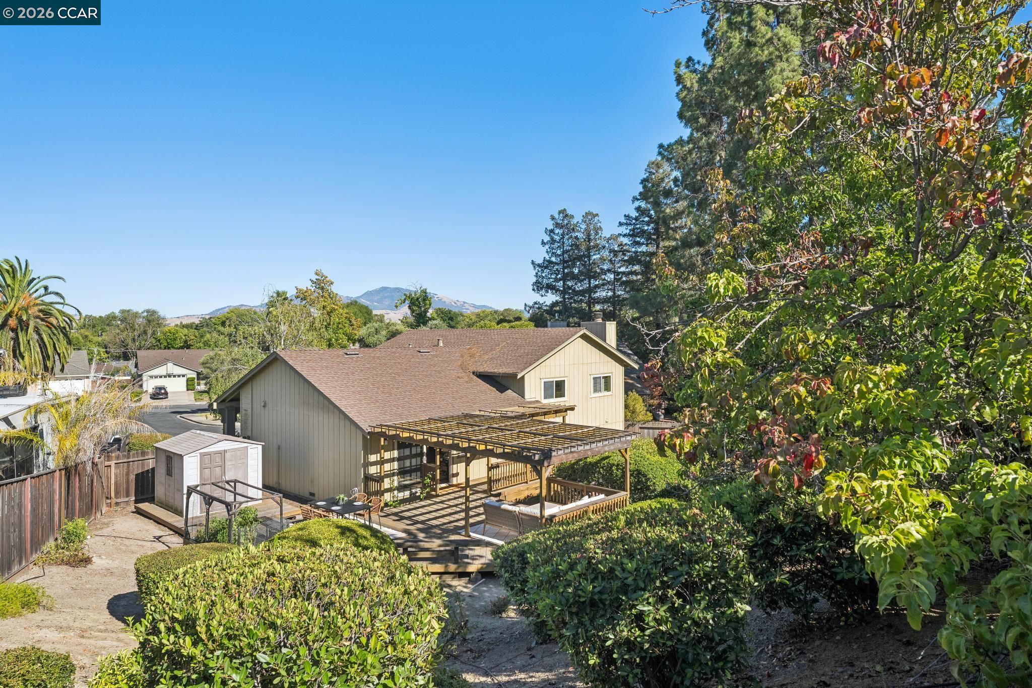 41 Burnham Ct