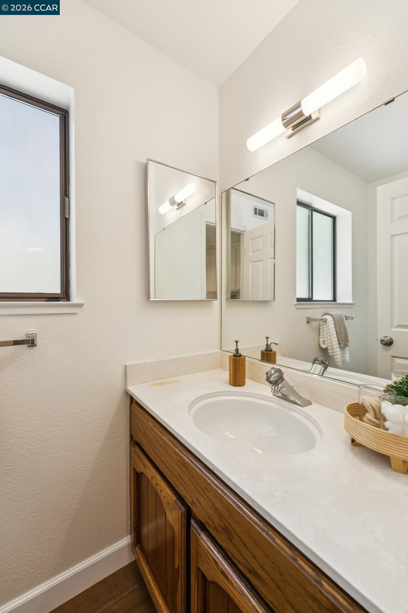 41 Burnham Ct