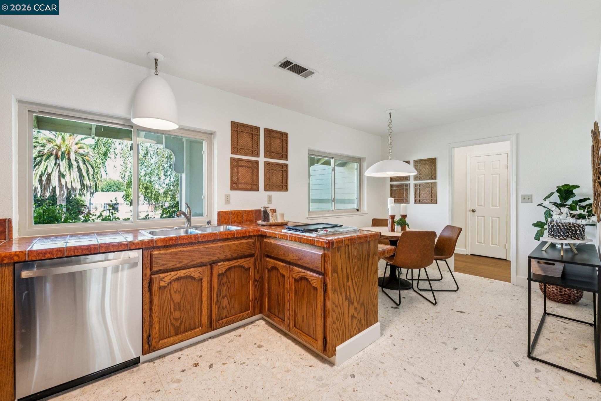 41 Burnham Ct