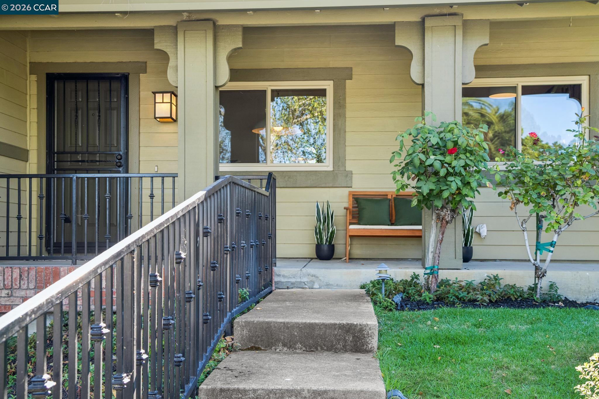 41 Burnham Ct