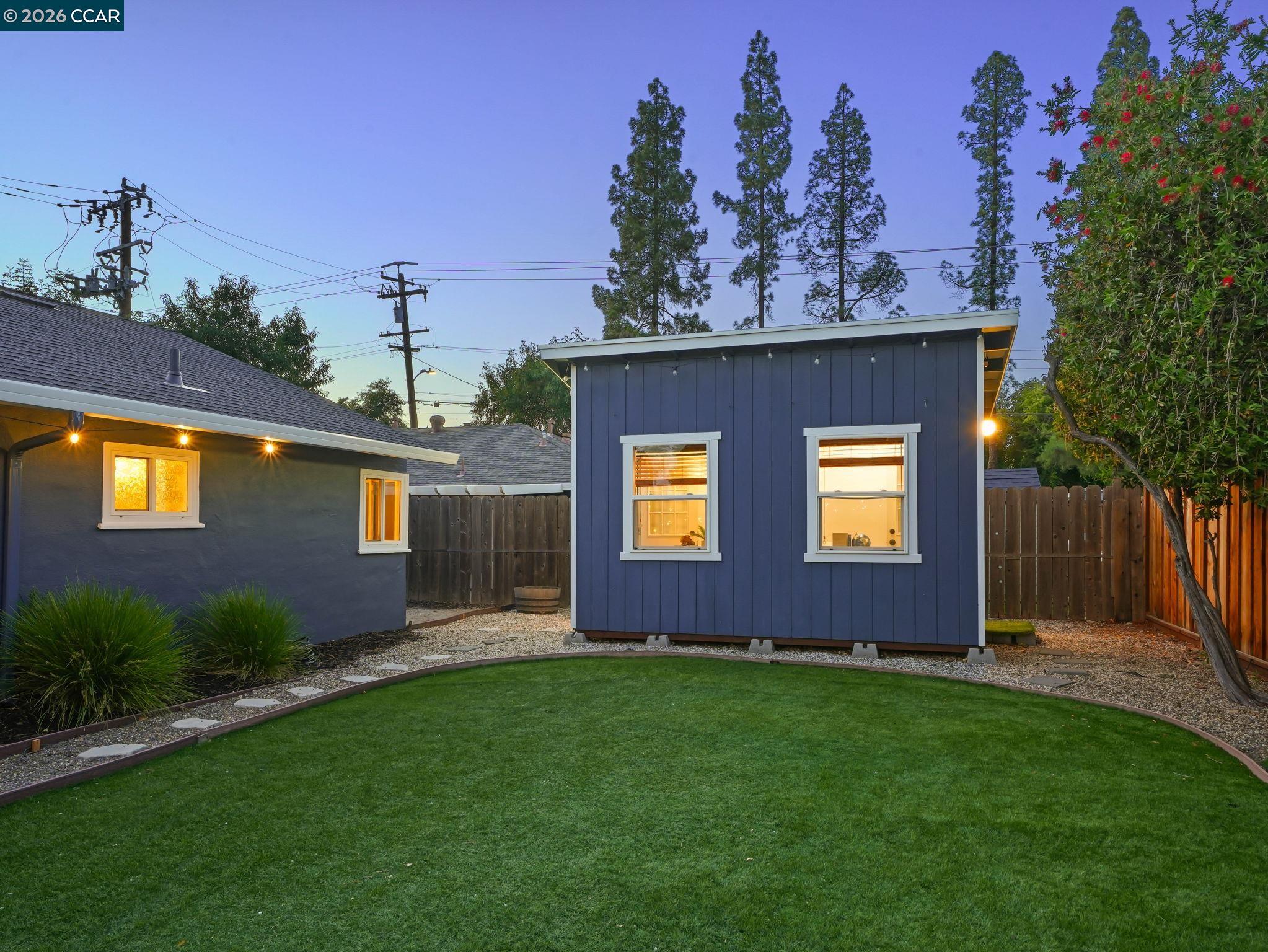 1555 Violet Way