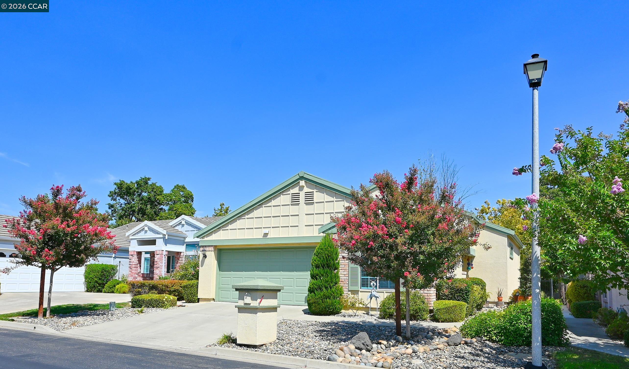 310 Winesap Dr.