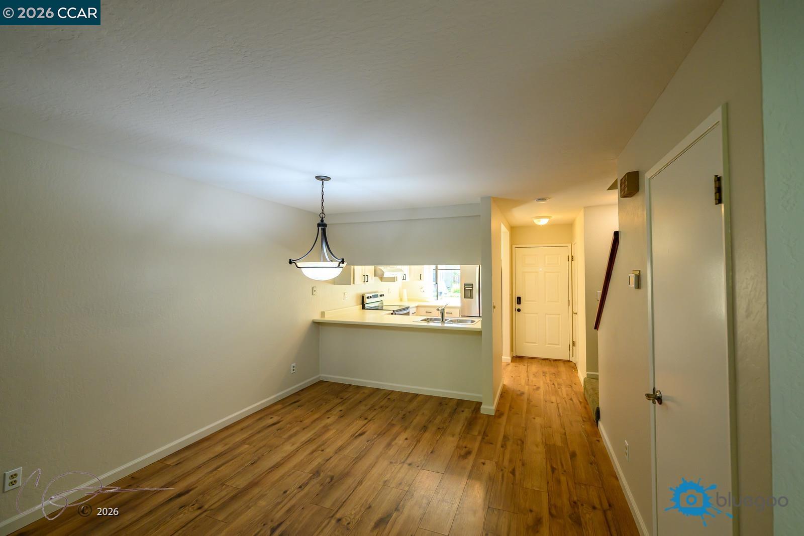 324 Eastgate Ln