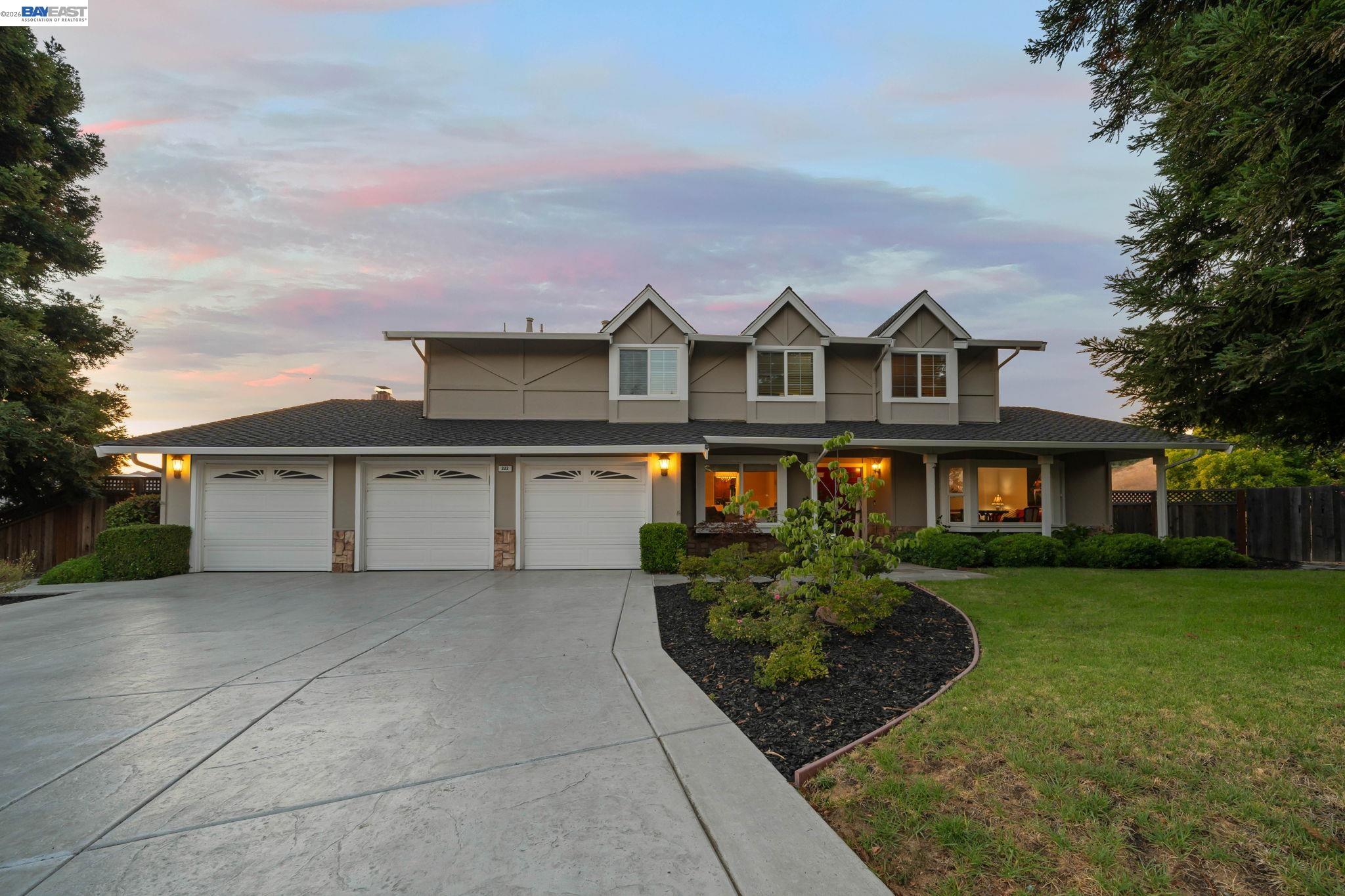 222 Arthur Ct