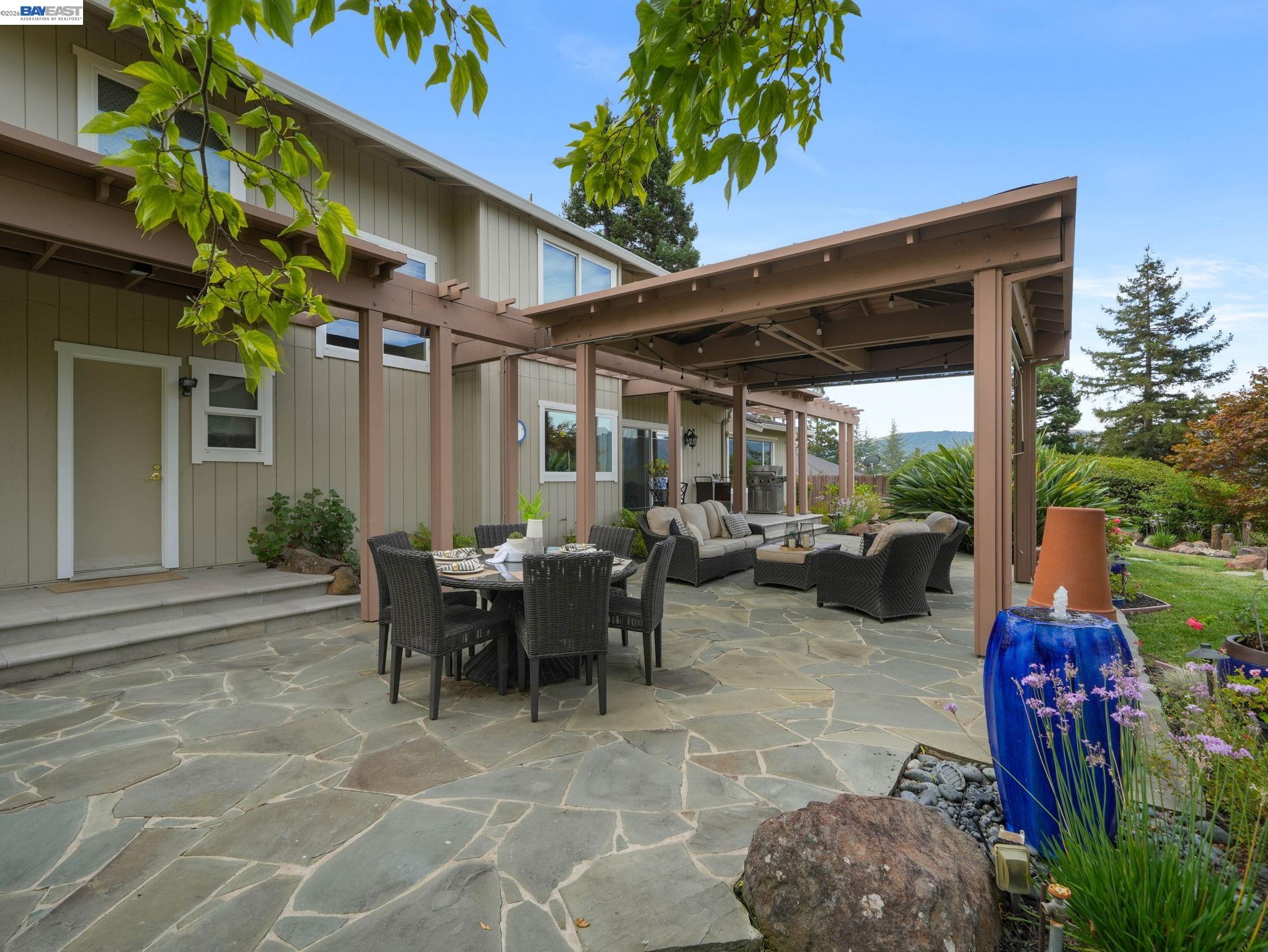 222 Arthur Ct