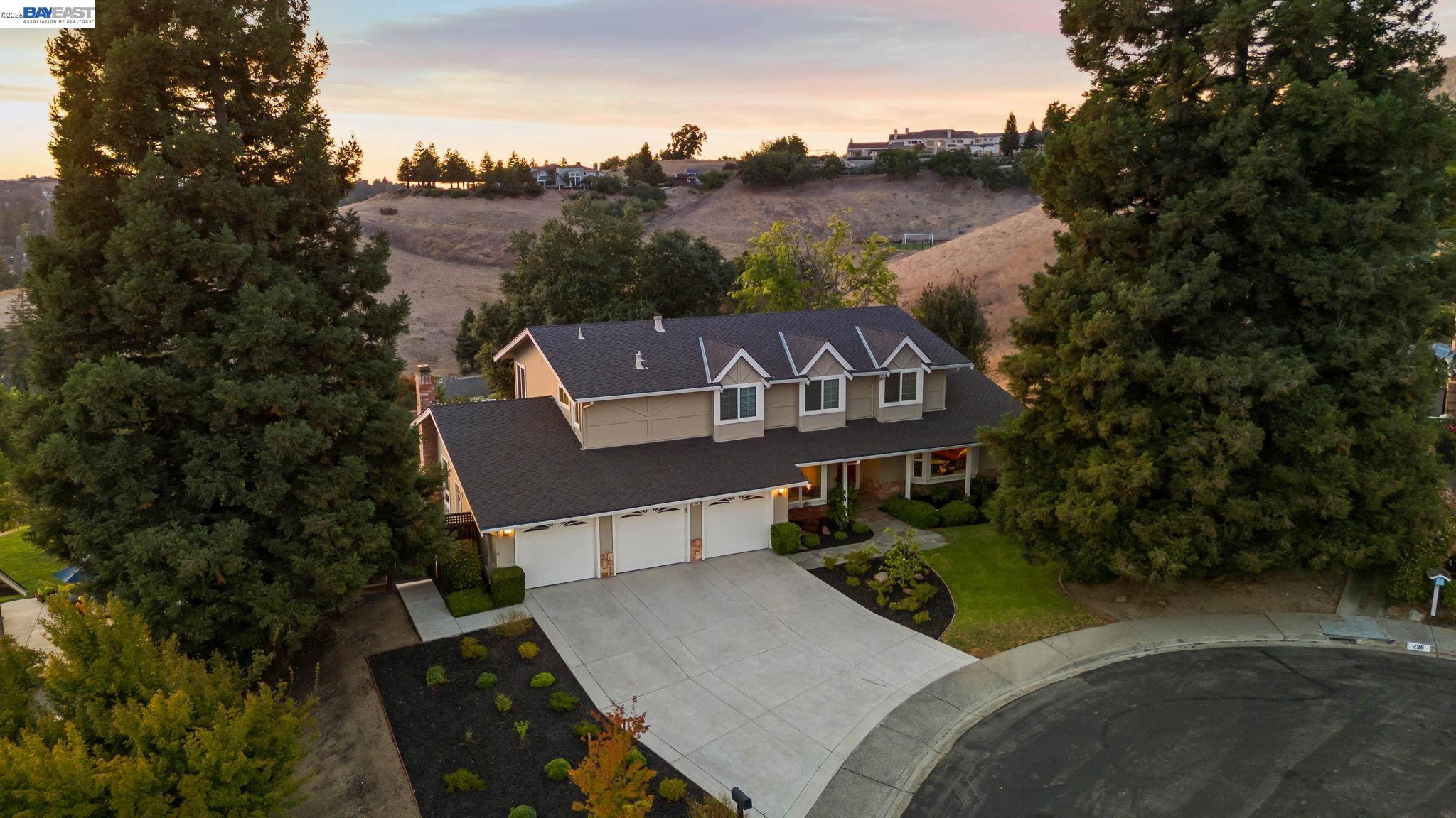 222 Arthur Ct