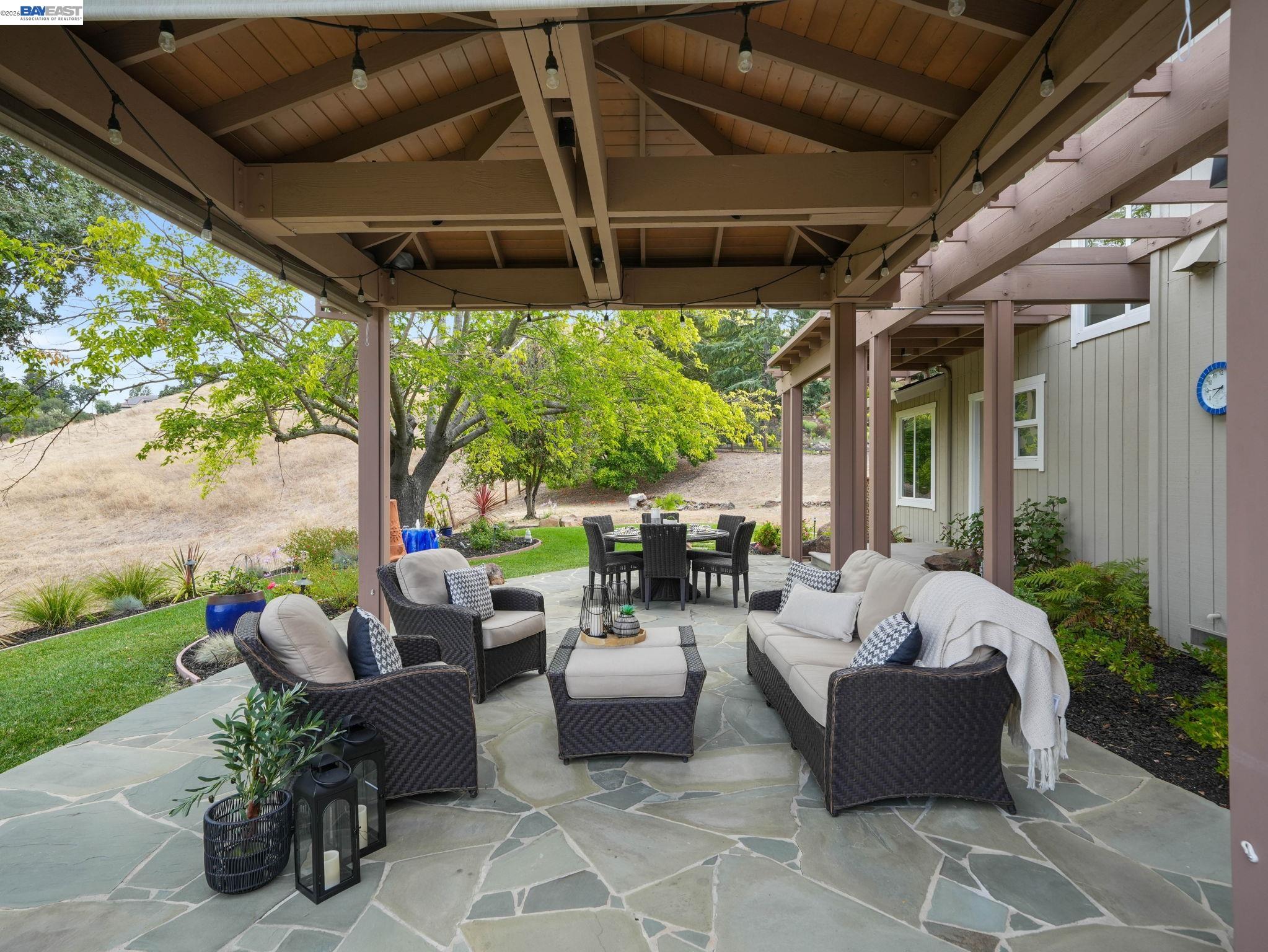 222 Arthur Ct