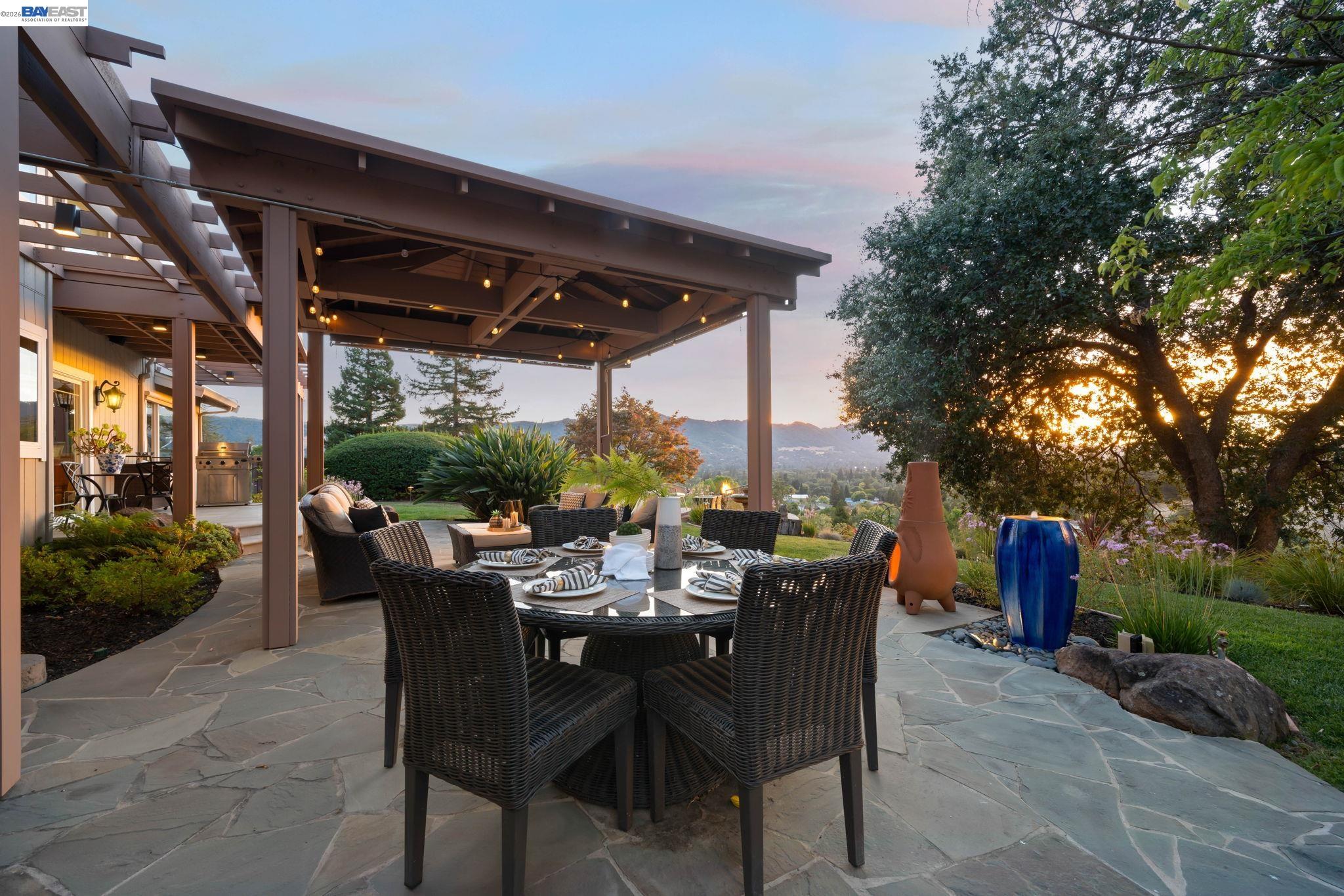 222 Arthur Ct