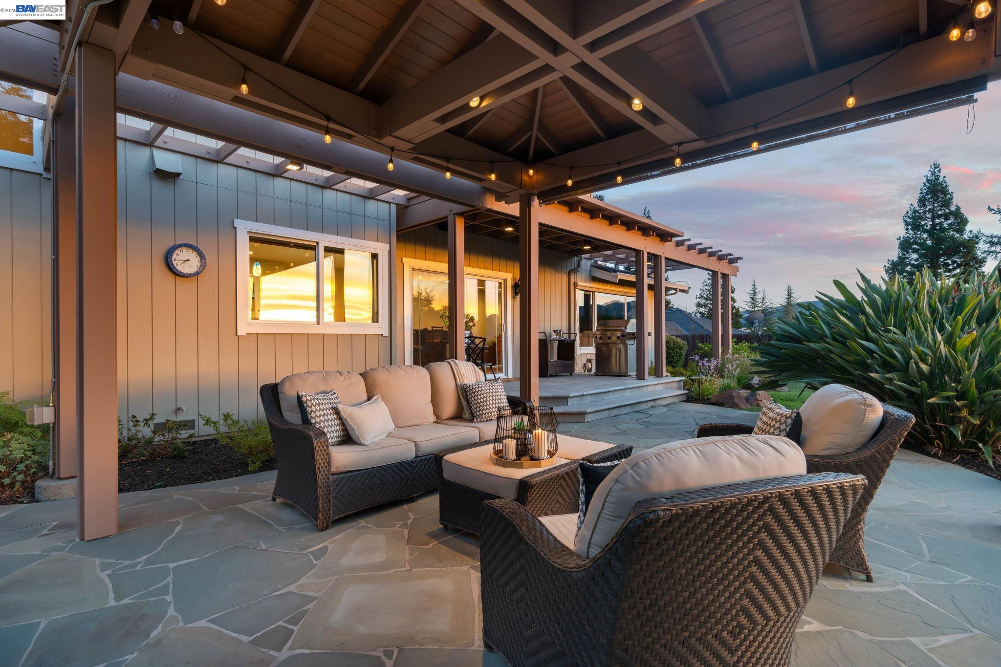 222 Arthur Ct