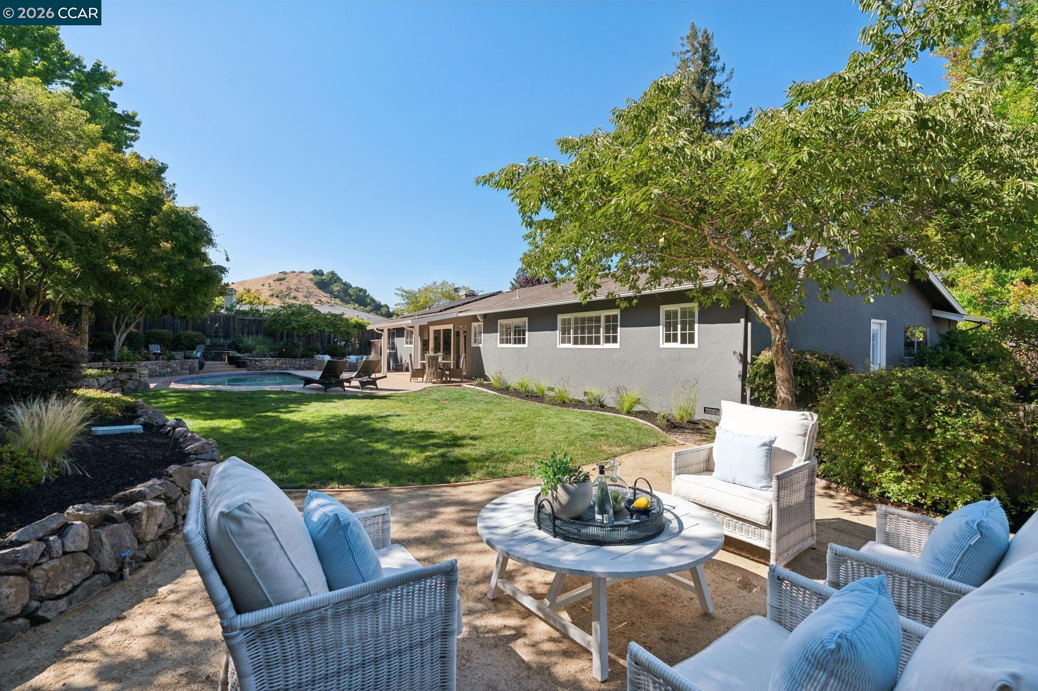 294 Deerfield Dr