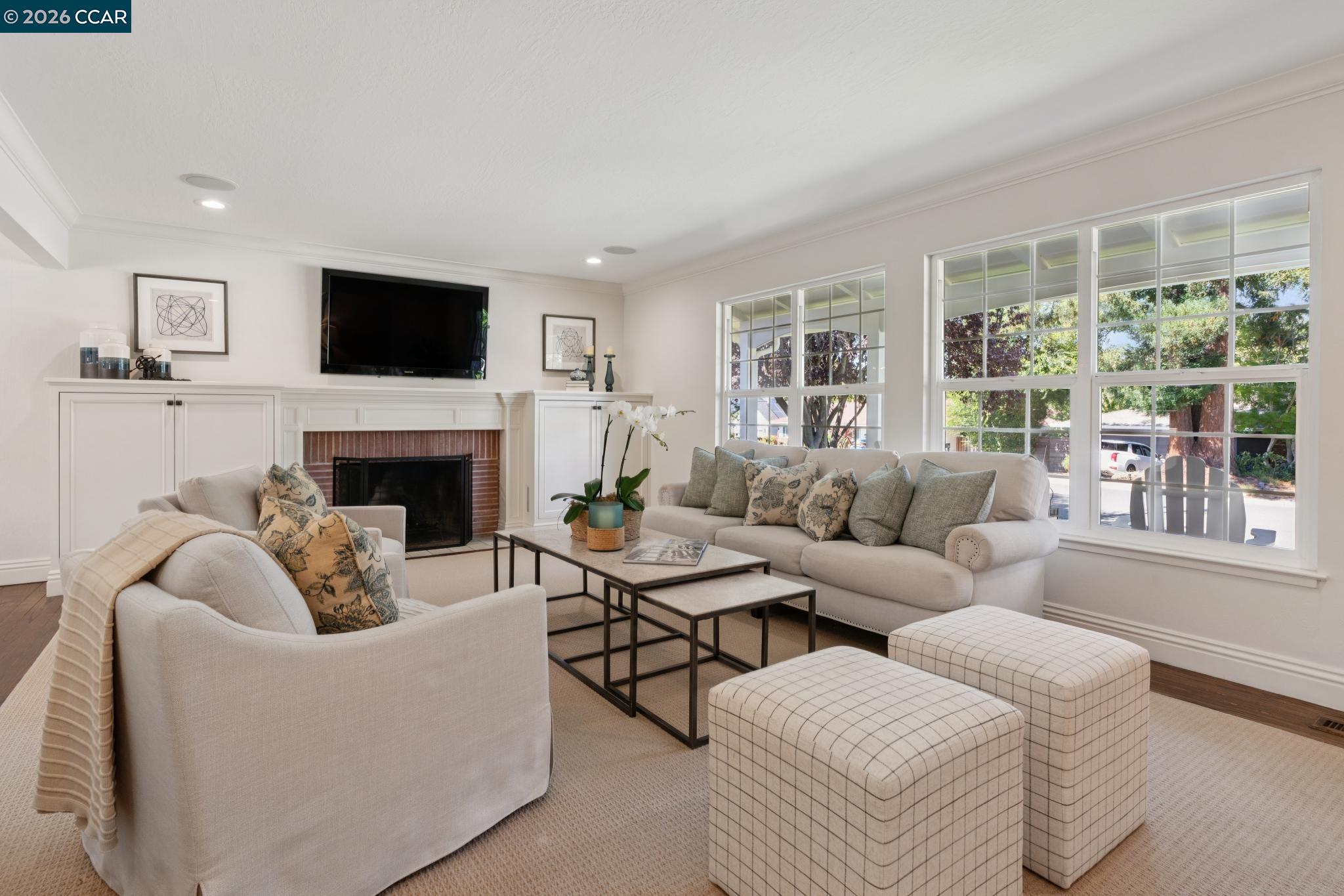 294 Deerfield Dr
