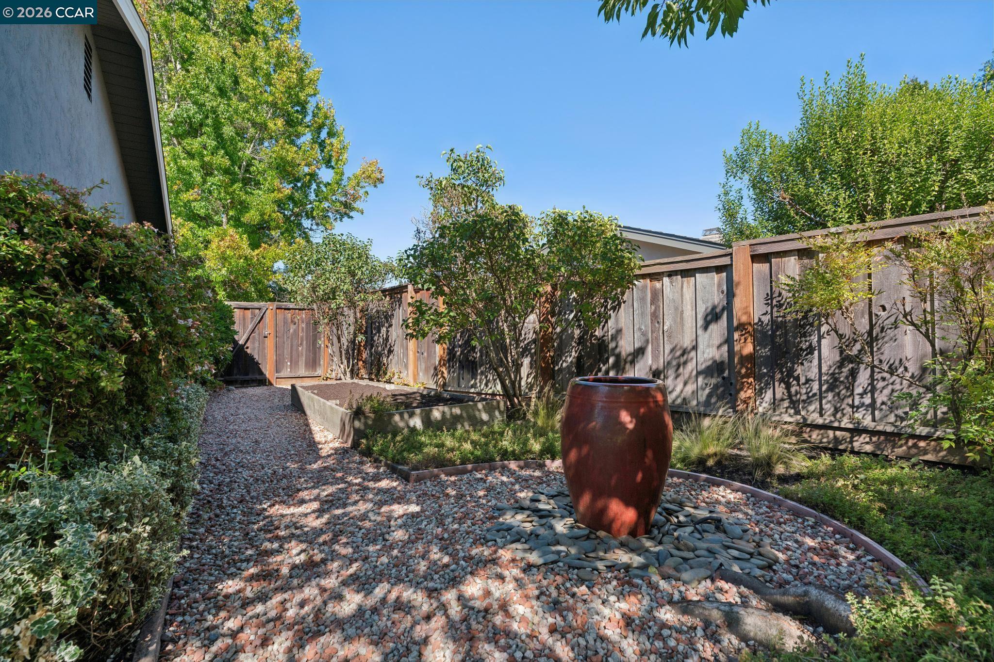 294 Deerfield Dr