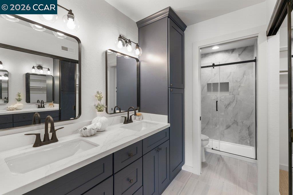 3674 Rossmoor Pkwy # 5