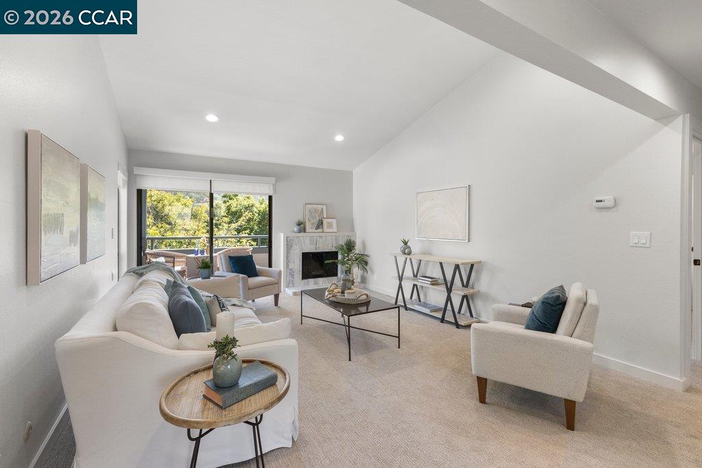 3674 Rossmoor Pkwy # 5