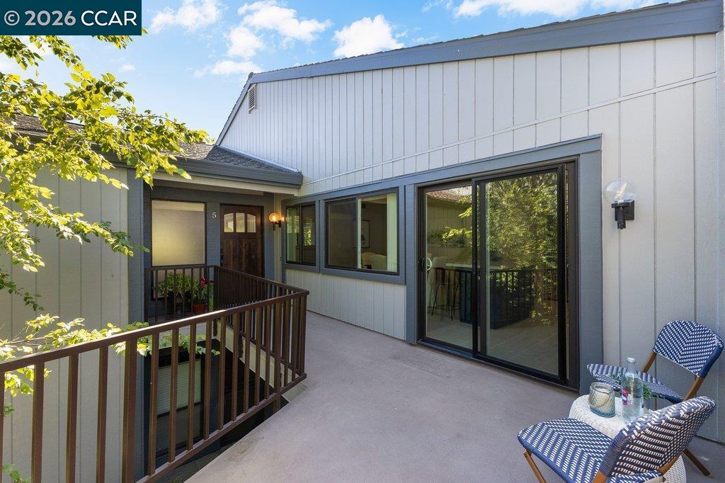 3674 Rossmoor Pkwy # 5