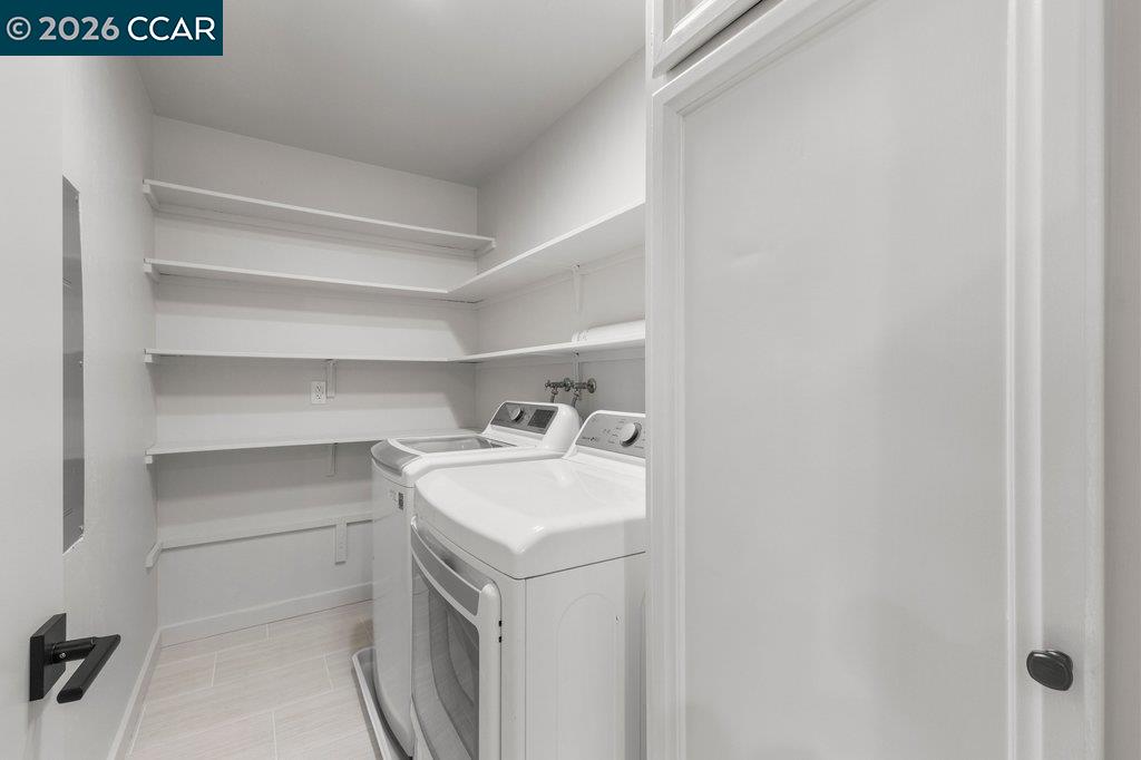 3674 Rossmoor Pkwy # 5
