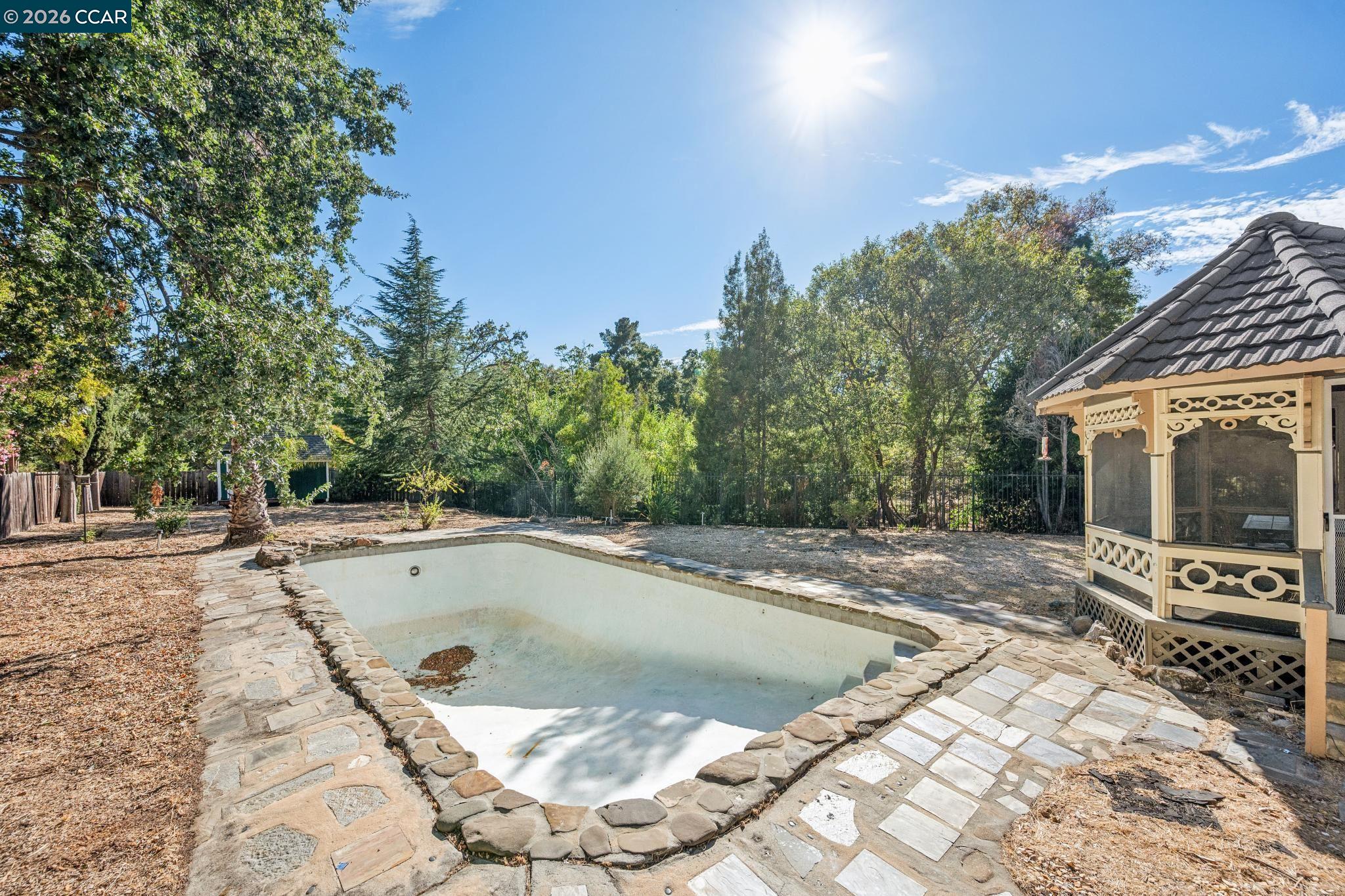 3386 Cowell Rd