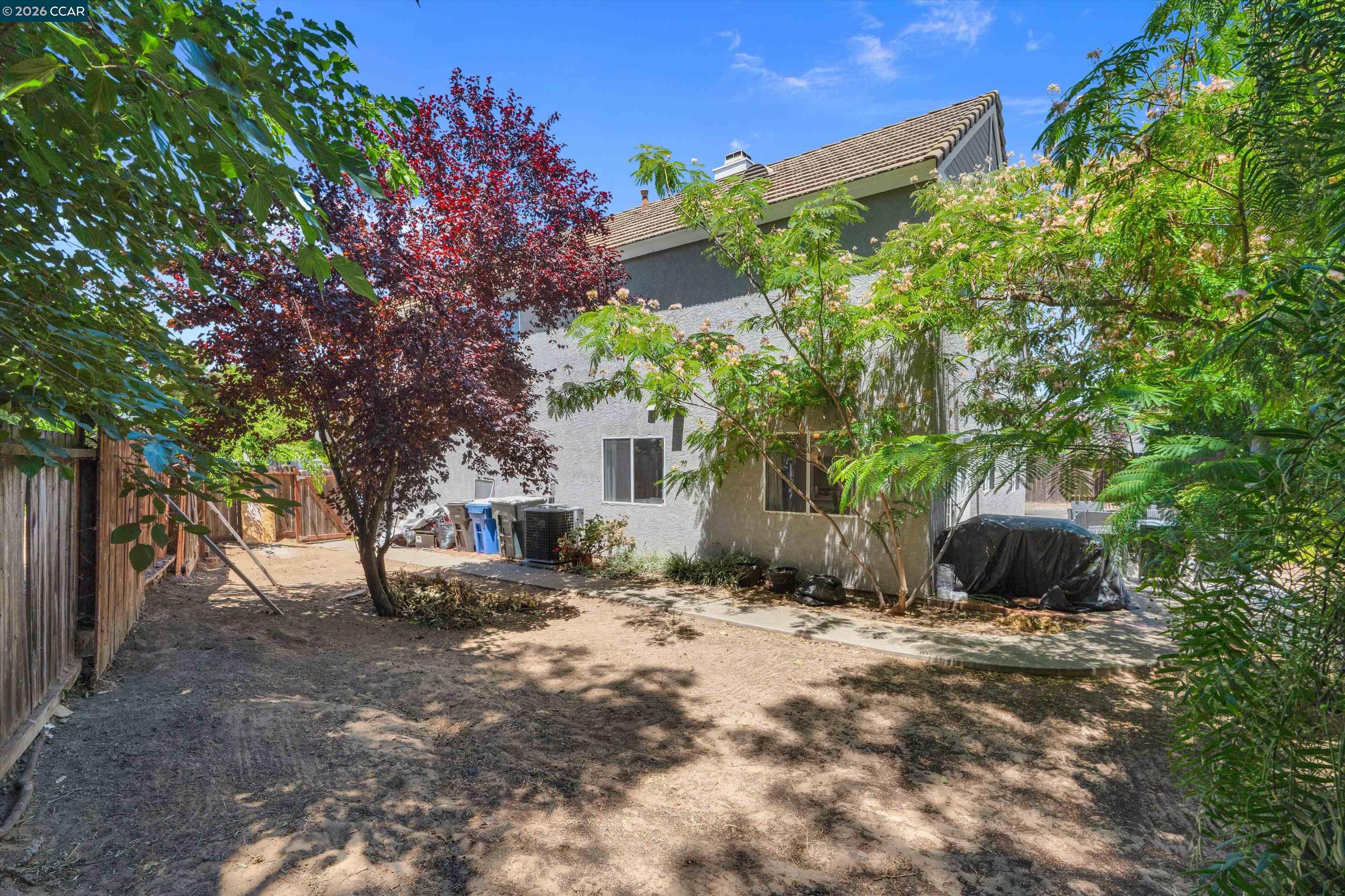400 Devon Ct