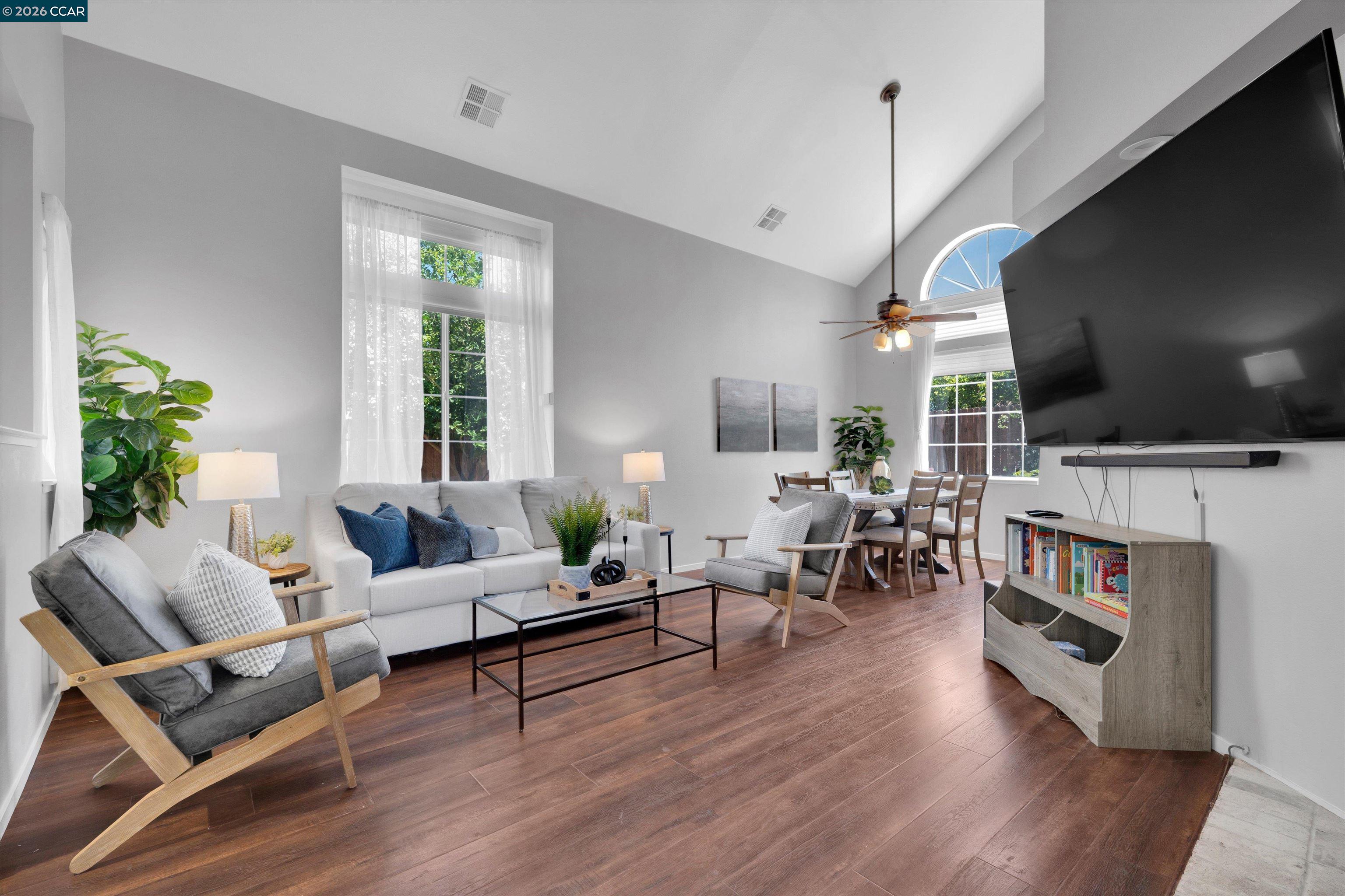 400 Devon Ct