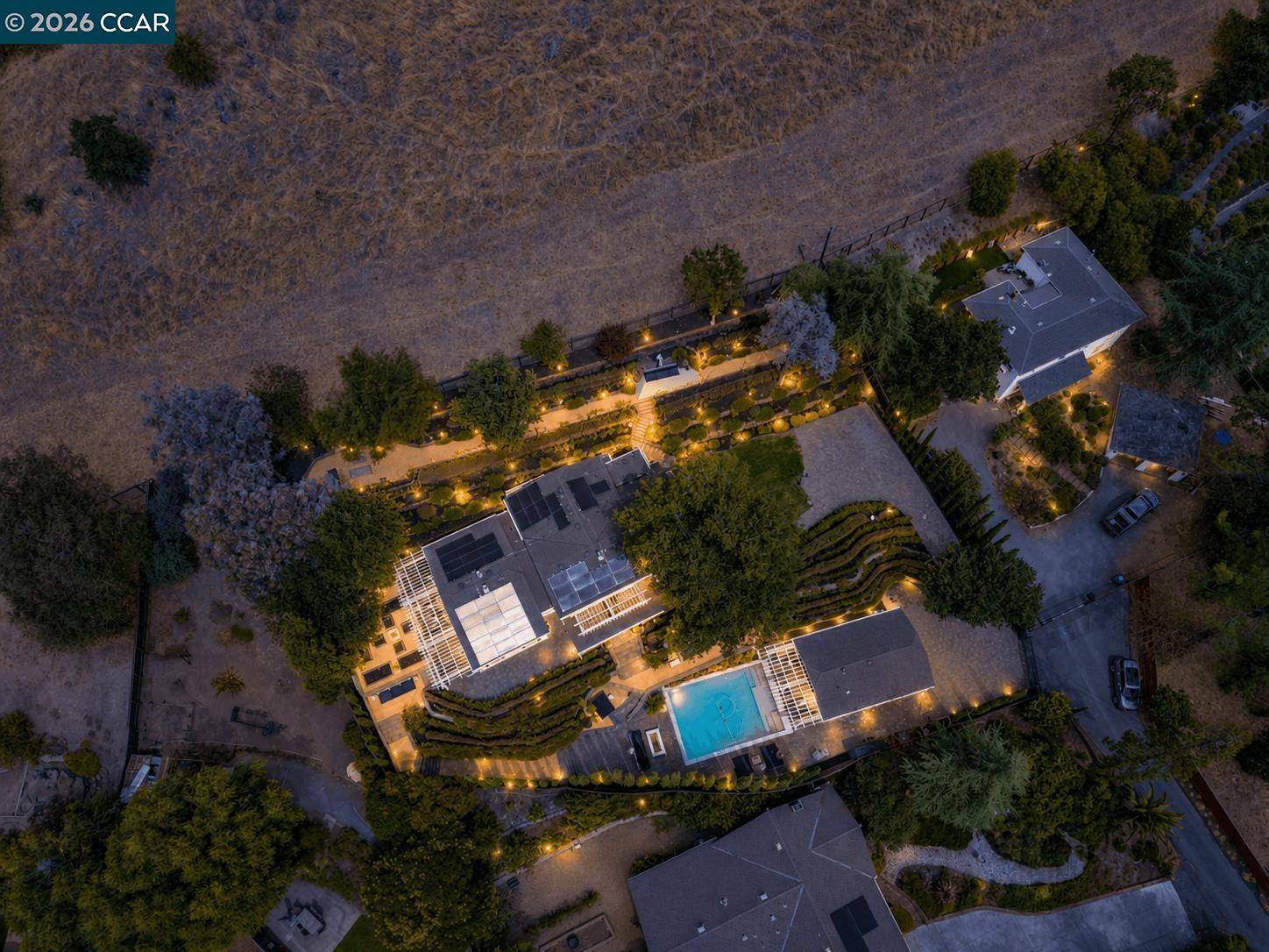 950 Country Lane