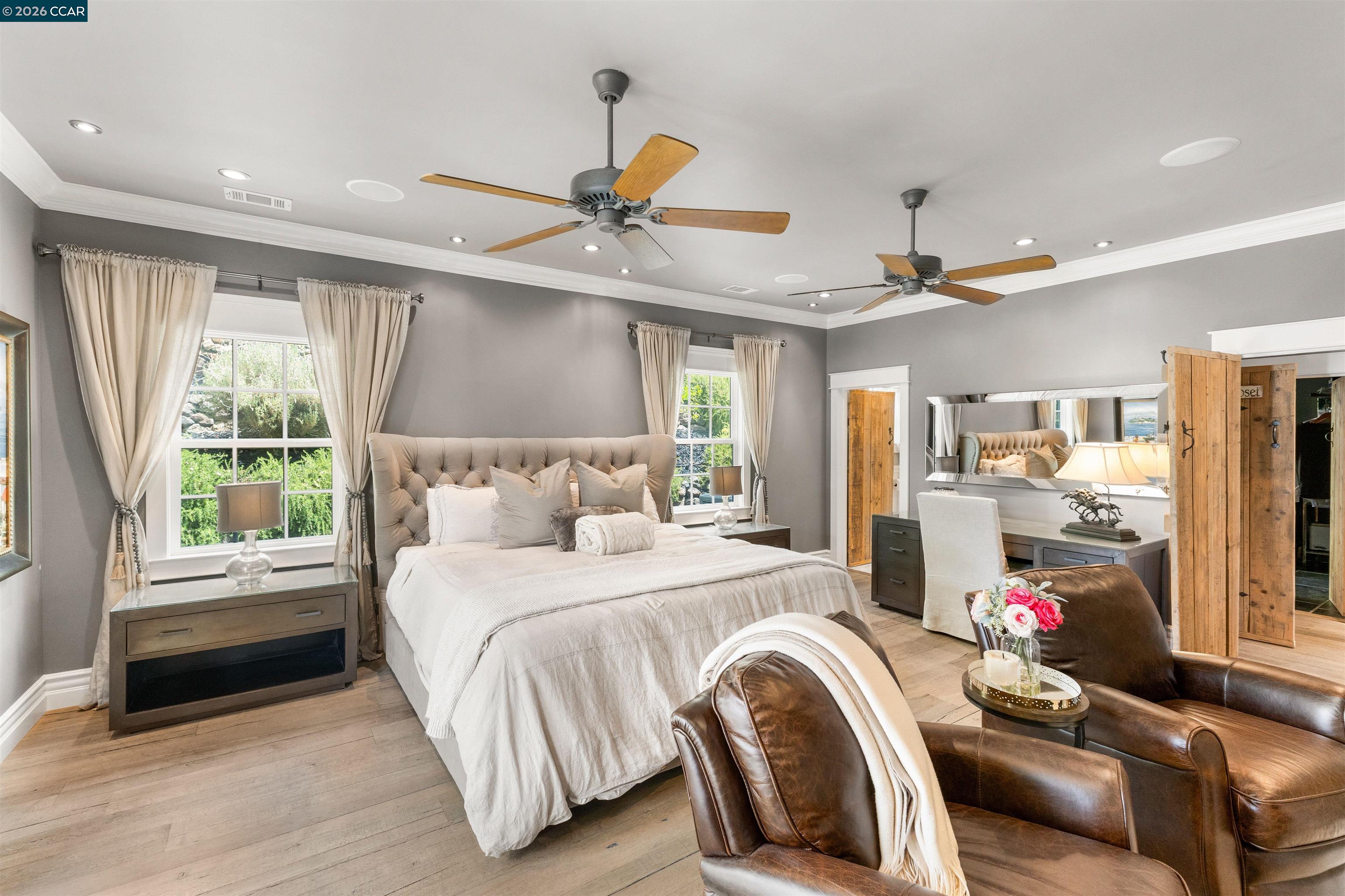 950 Country Lane