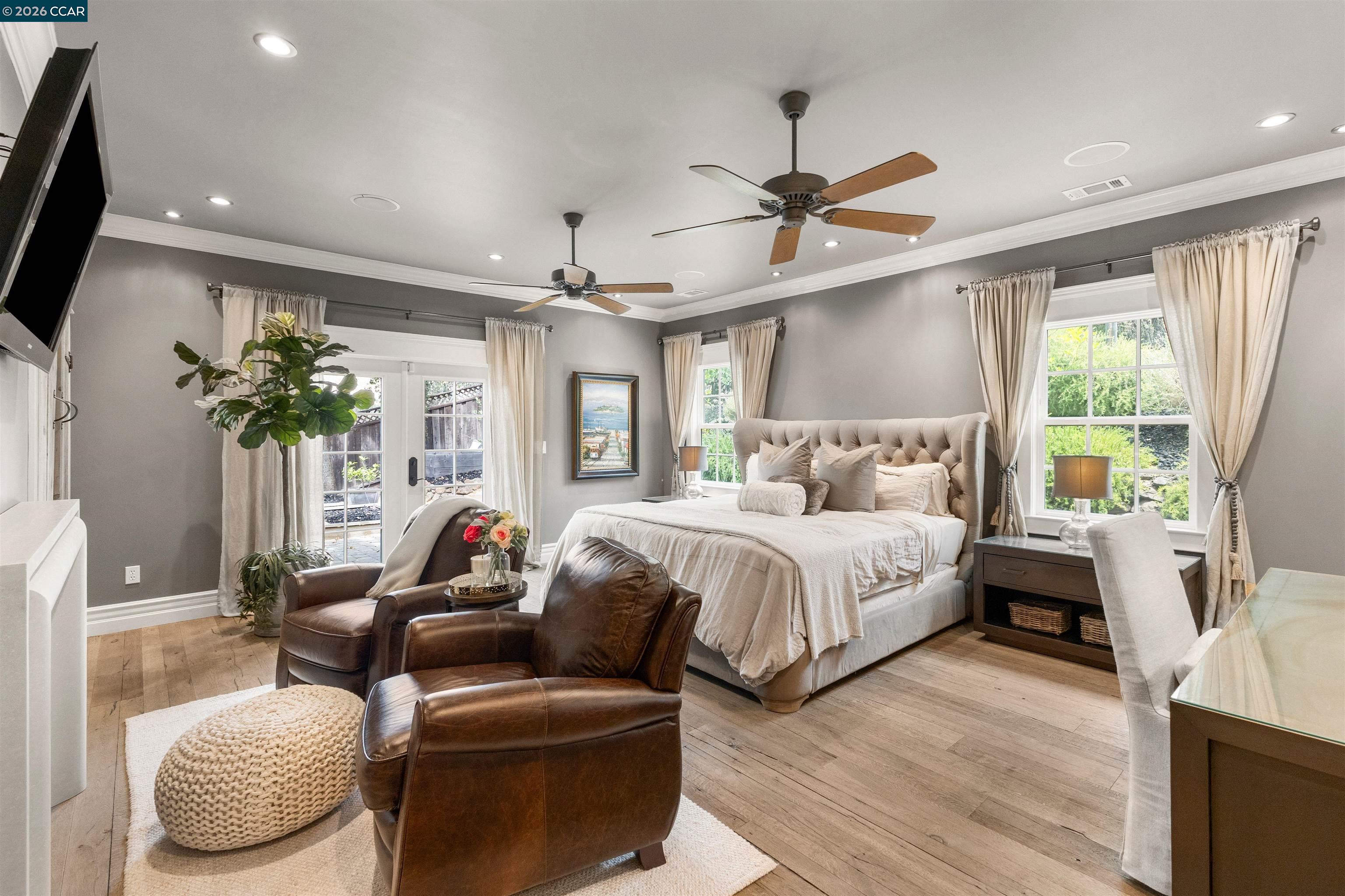 950 Country Lane