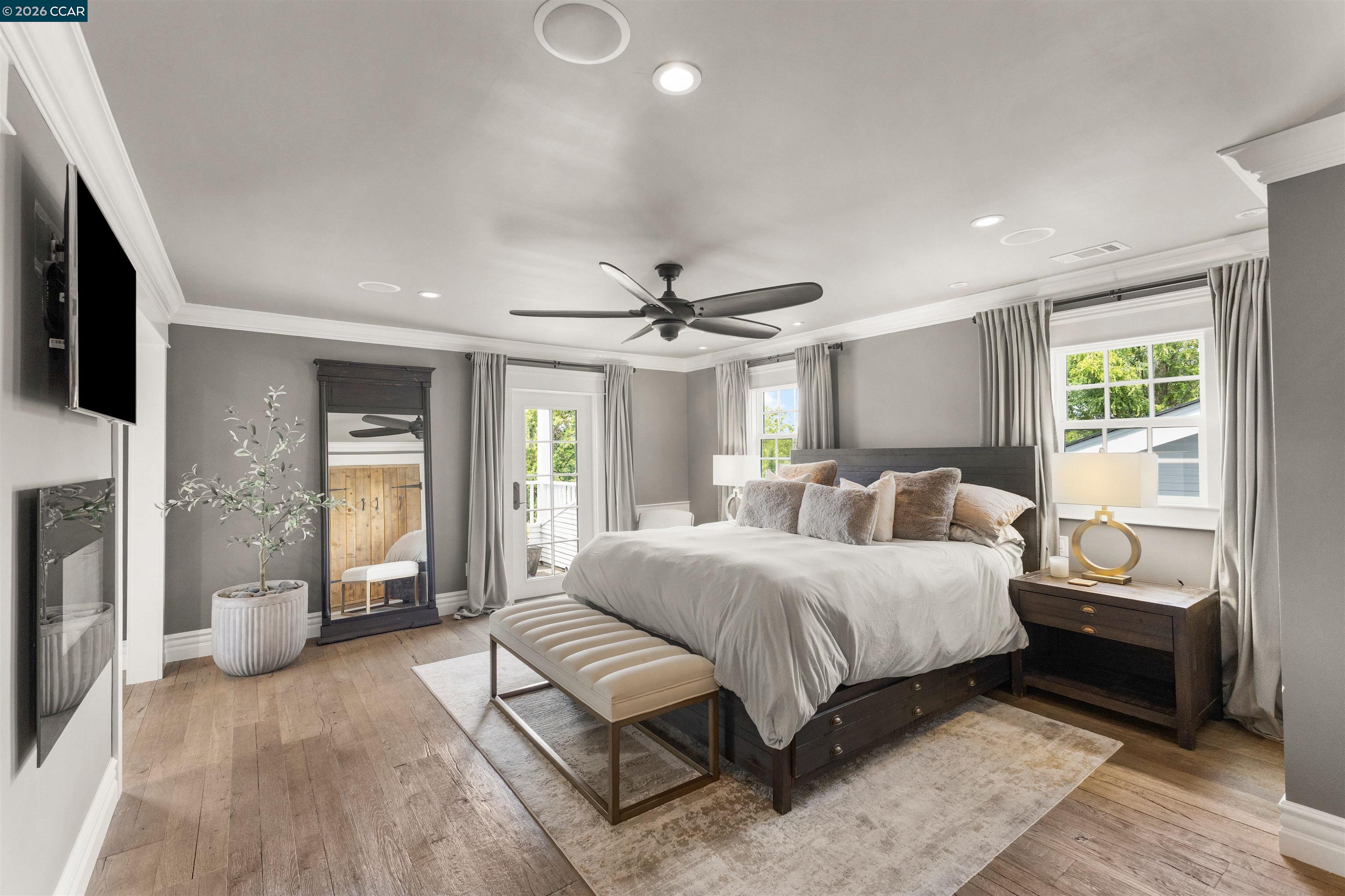 950 Country Lane