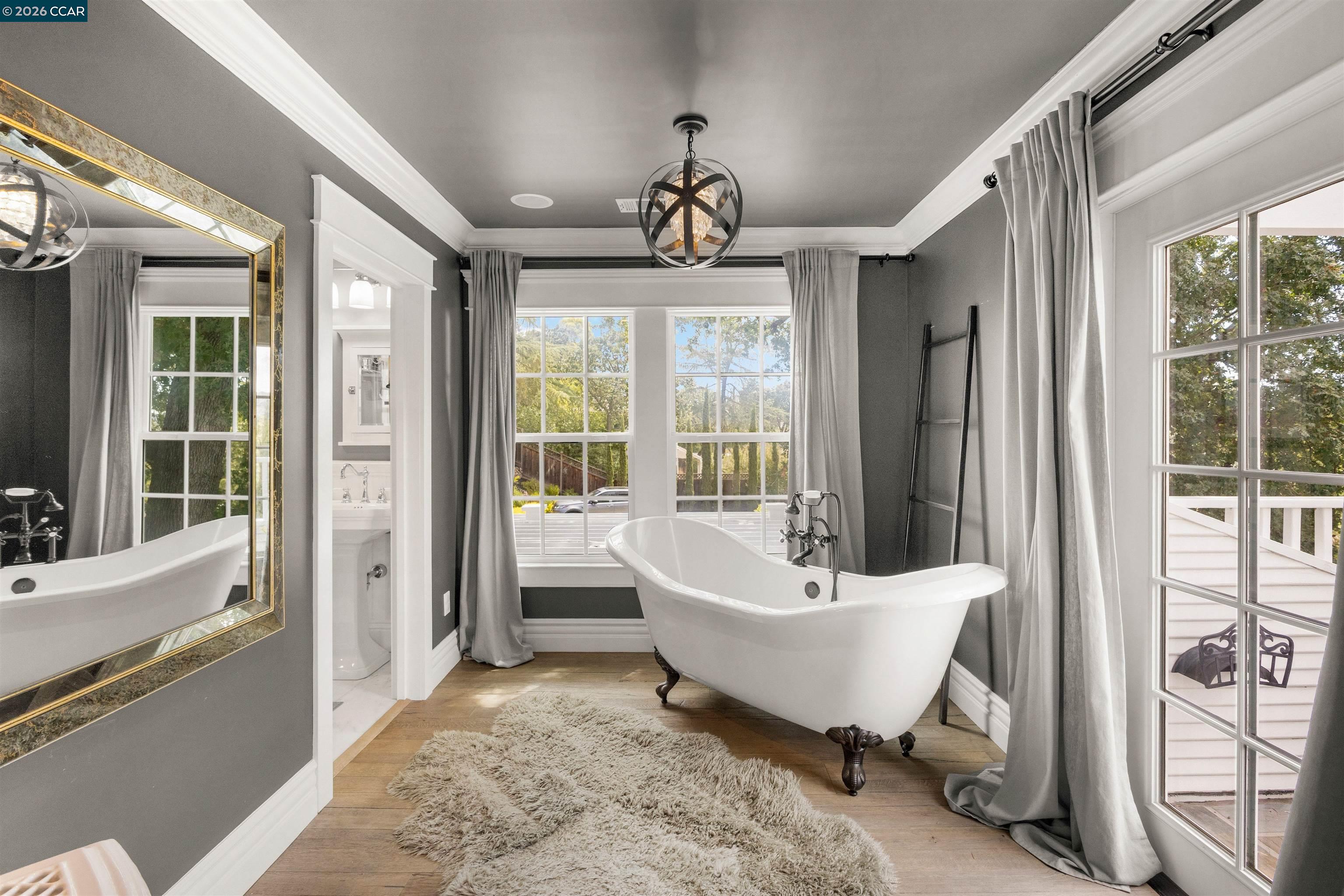 950 Country Lane
