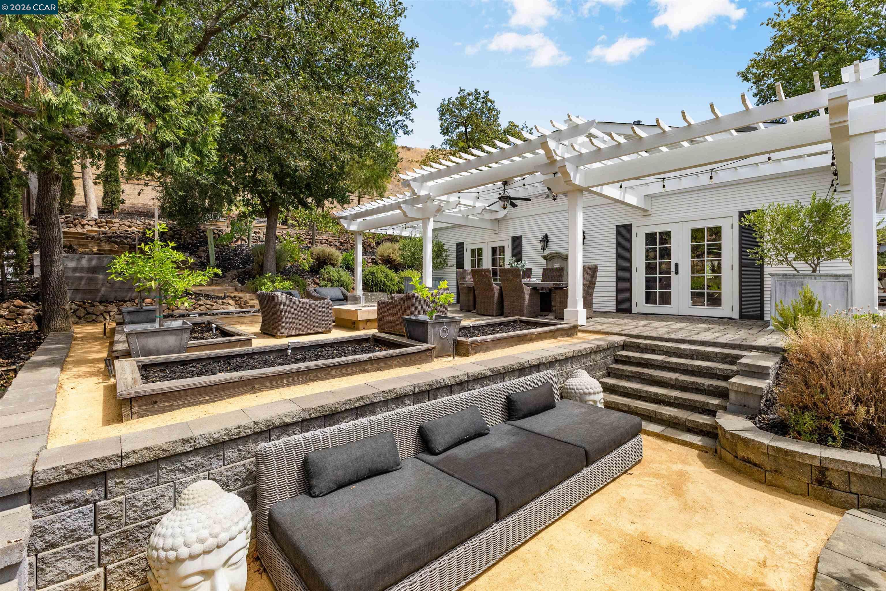 950 Country Lane