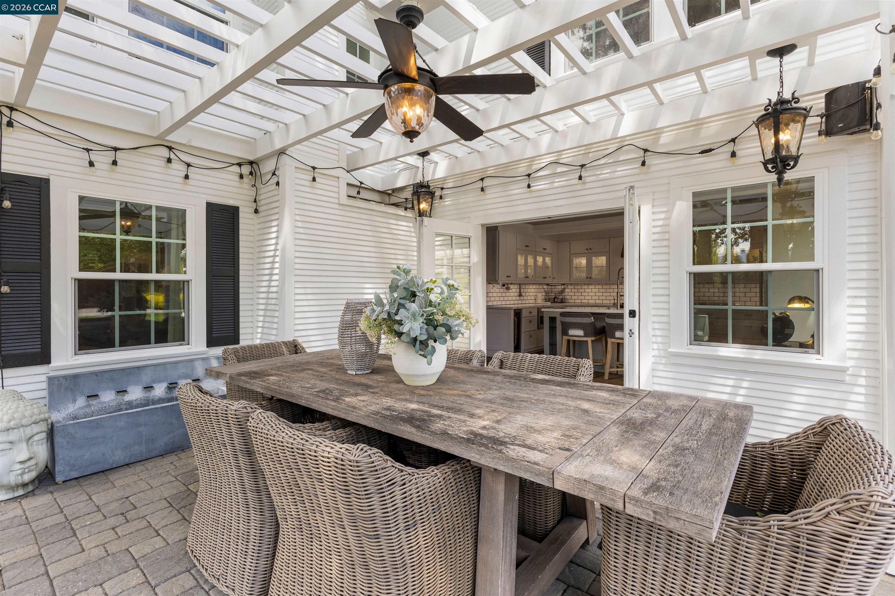 950 Country Lane