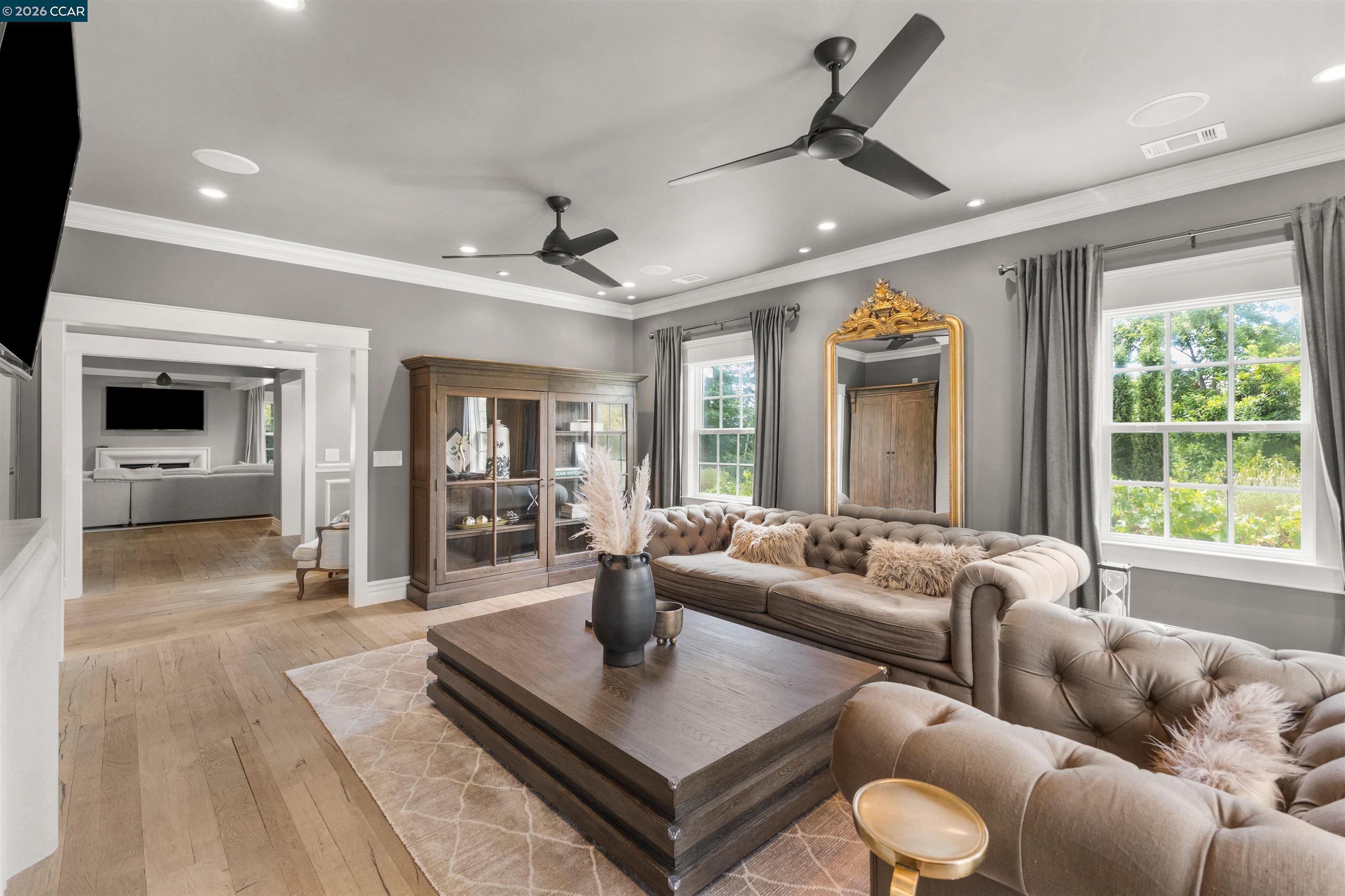950 Country Lane