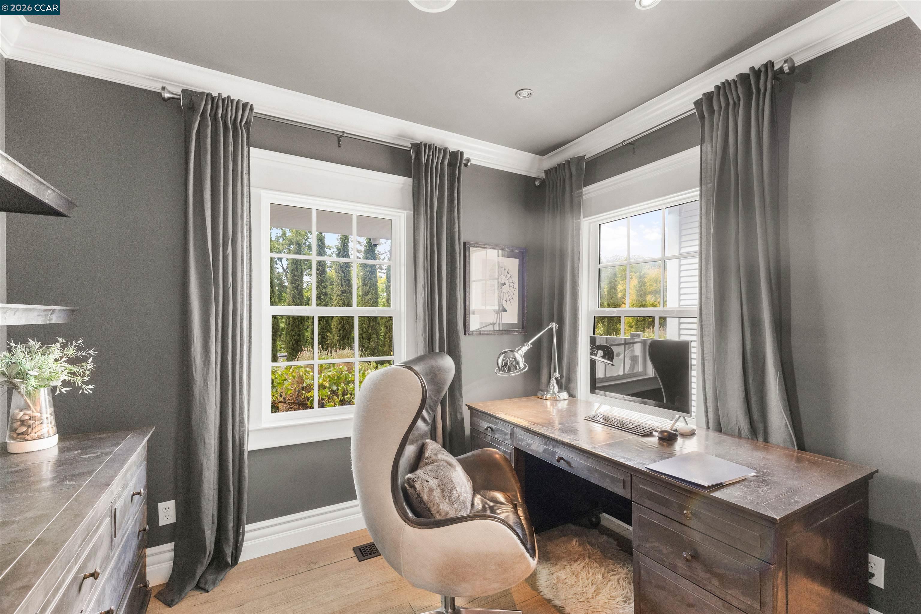 950 Country Lane