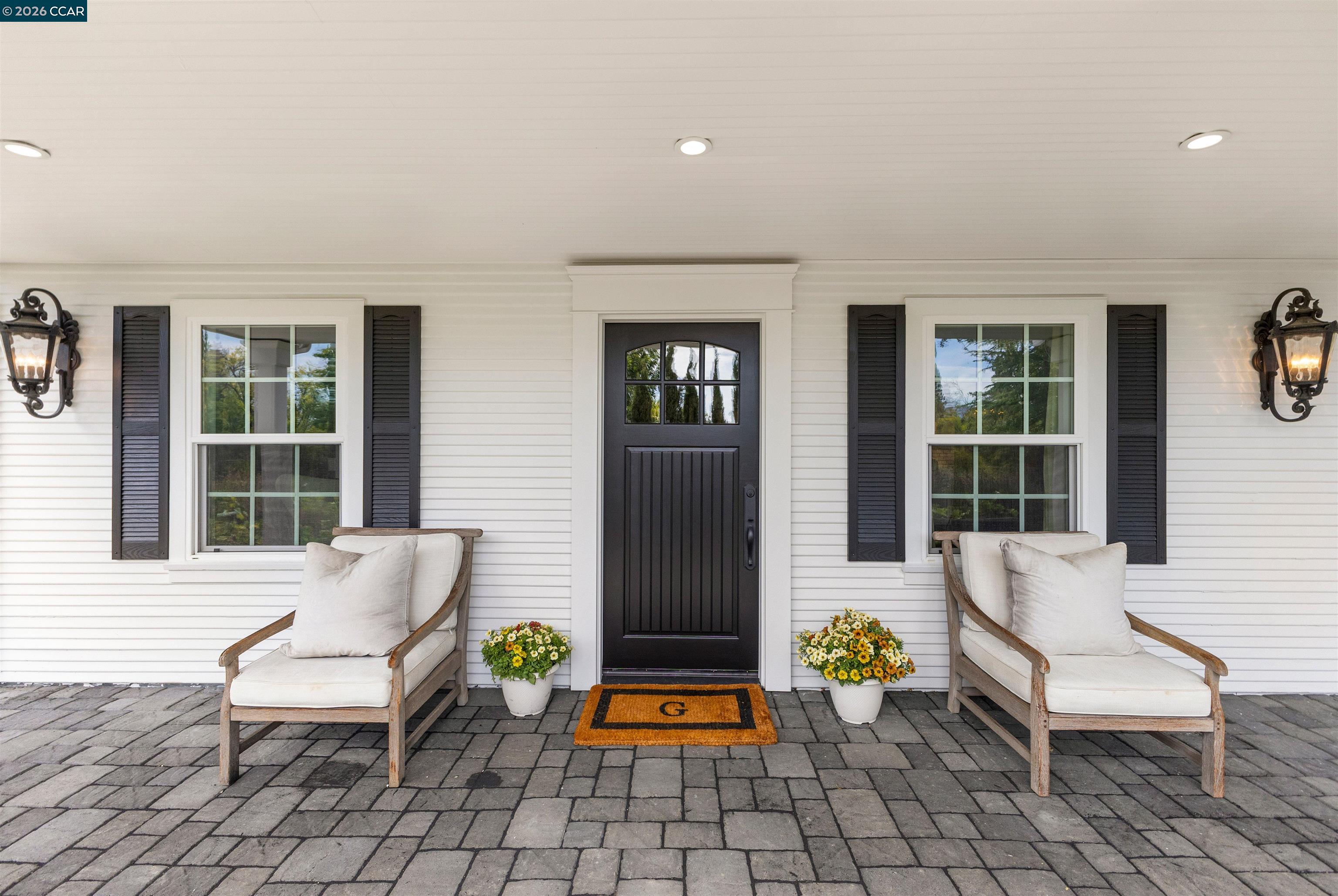 950 Country Lane