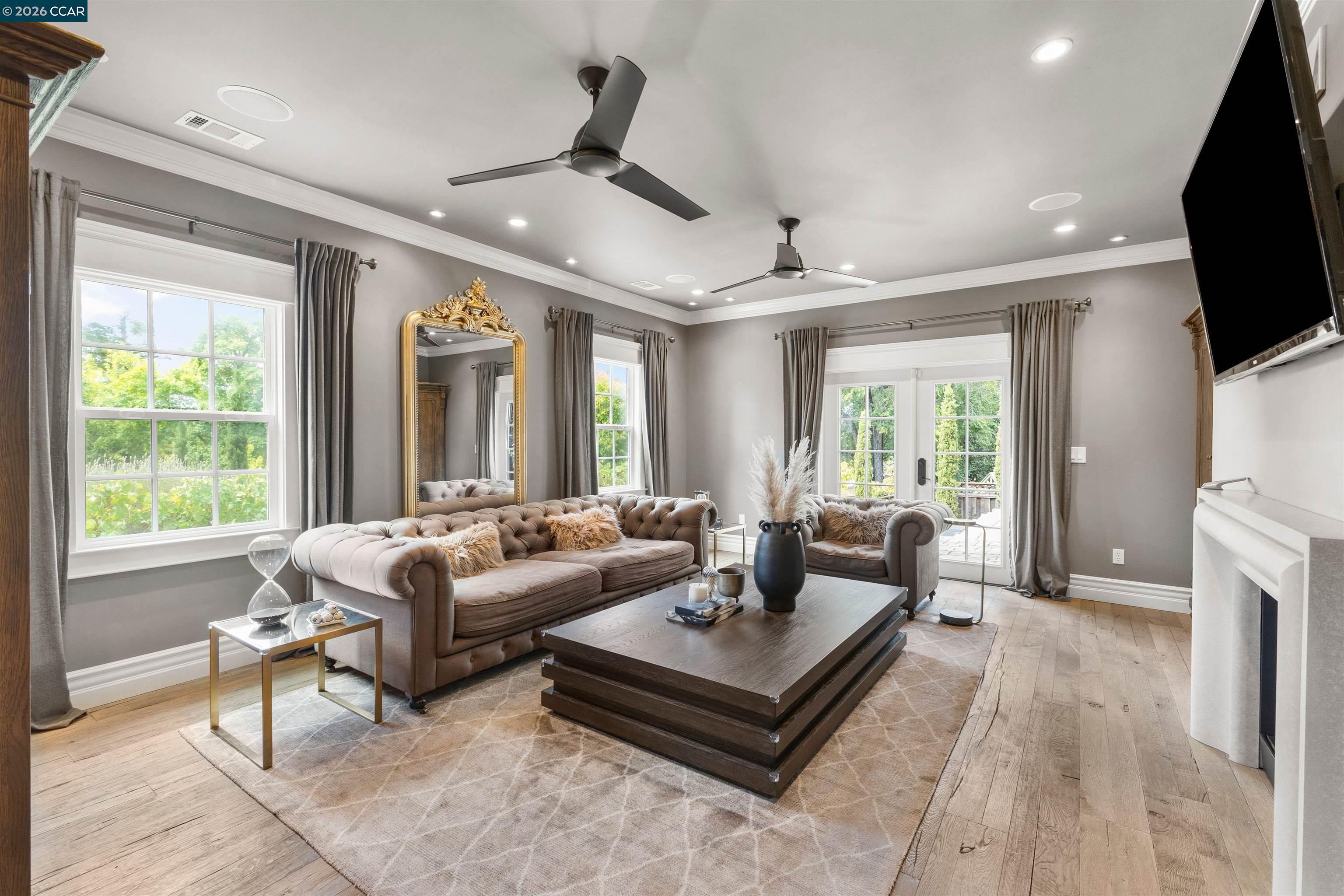 950 Country Lane