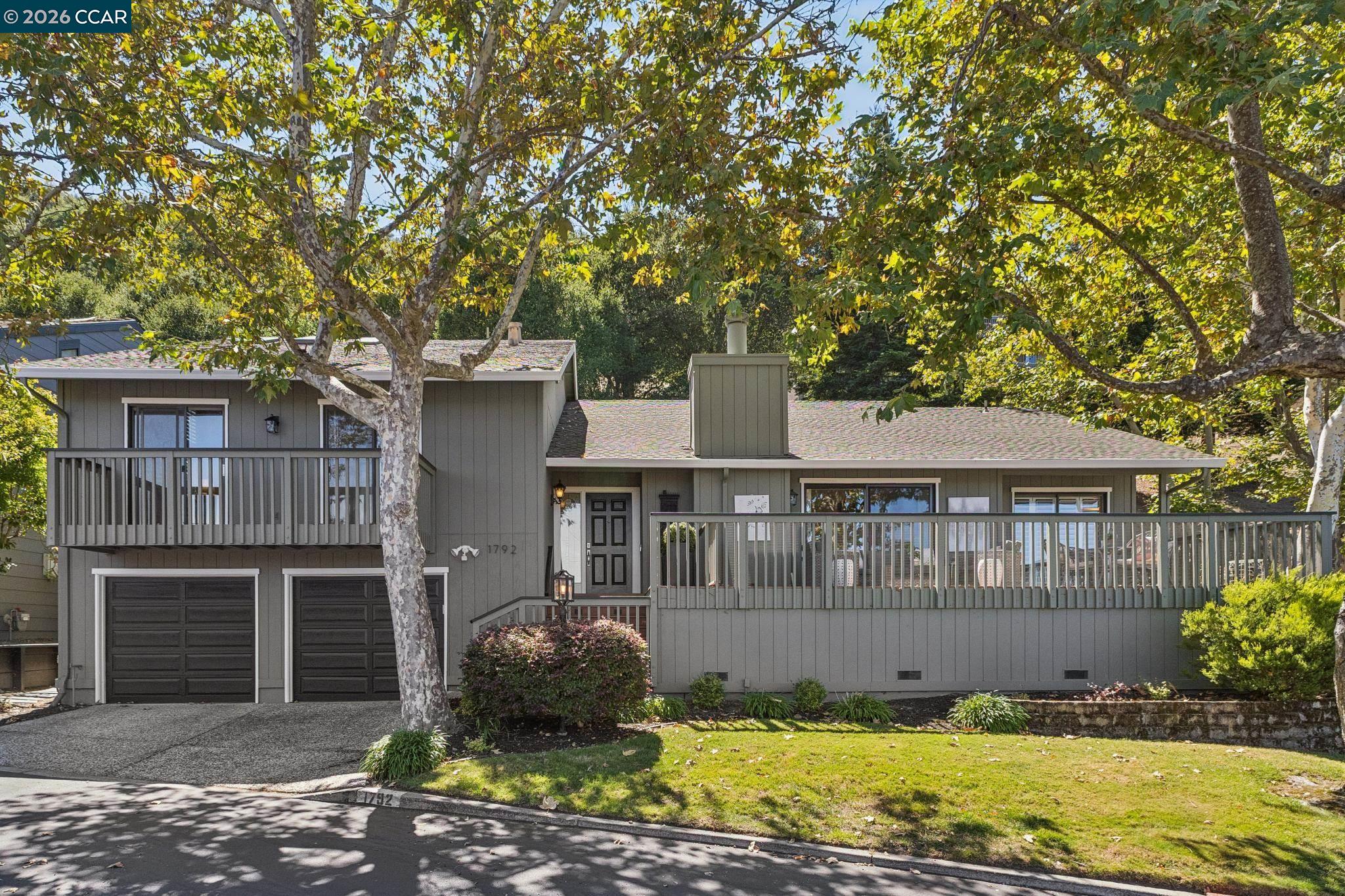 1792 Saint Andrews Dr